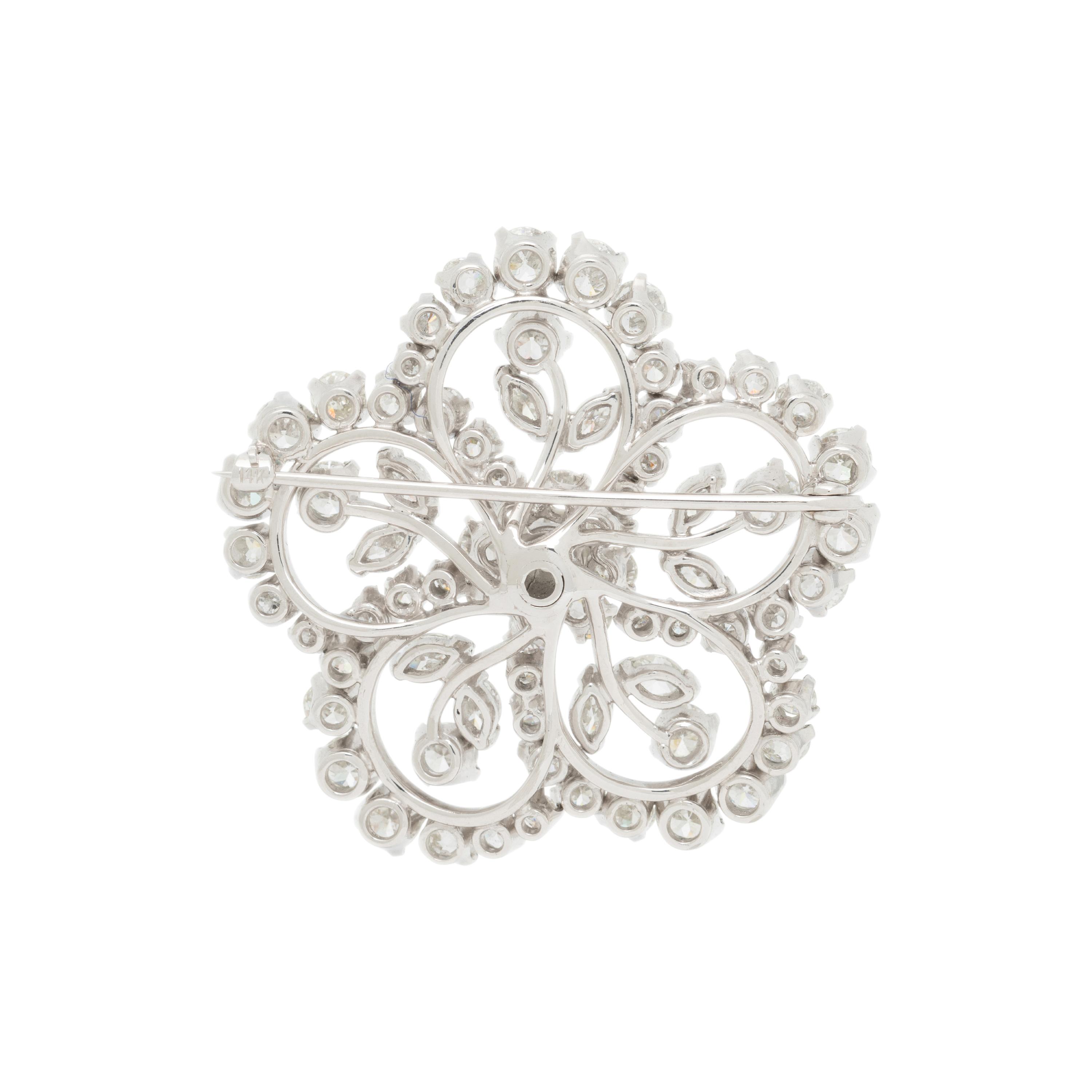 DIAMOND AND WHITE GOLD FLOWER BROOCH