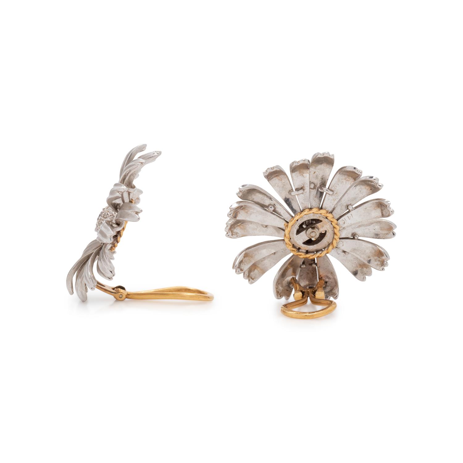 WHITE GOLD AND DIAMOND DAISY EARCLIPS