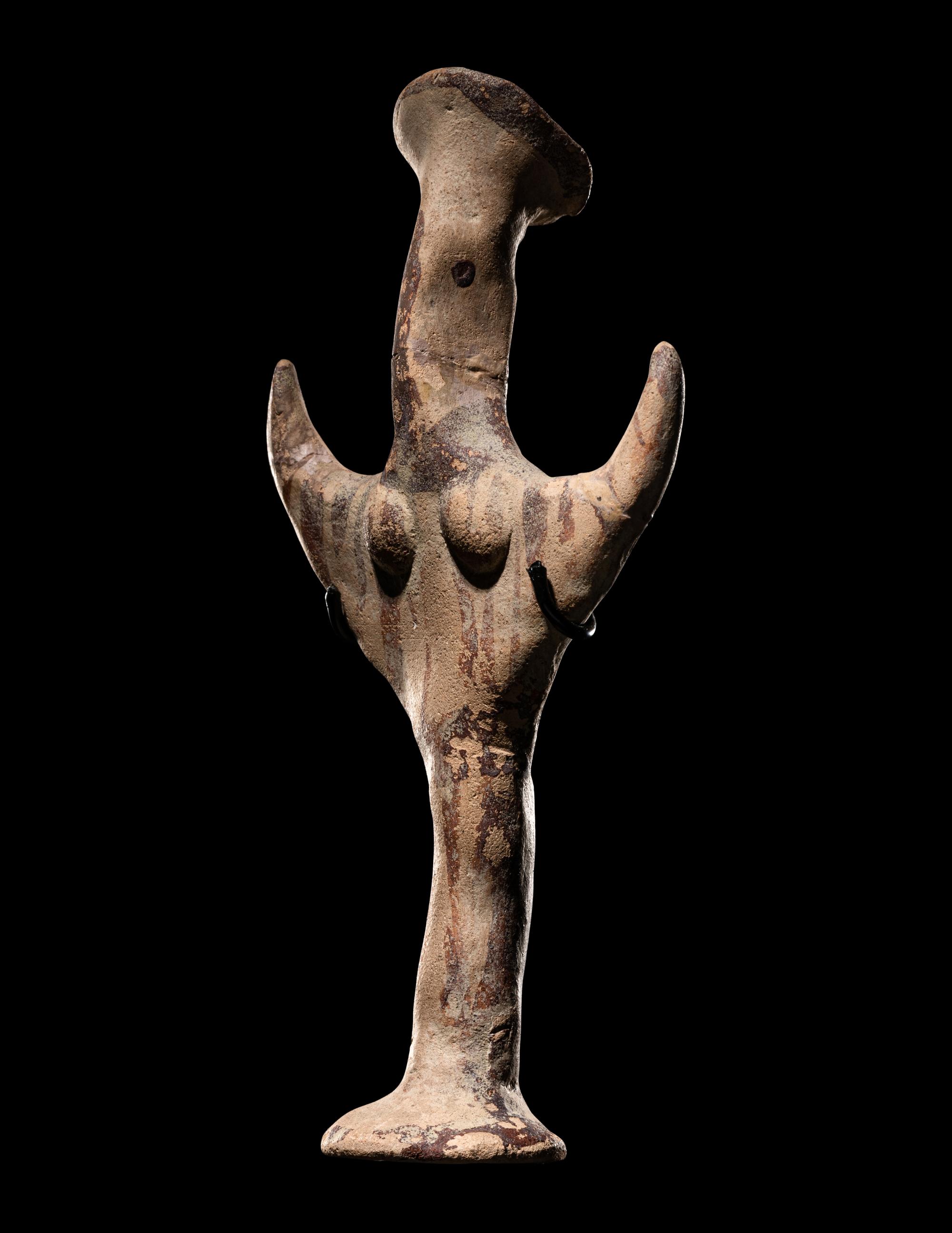 A Mycenaean Terracotta Psi Idol
