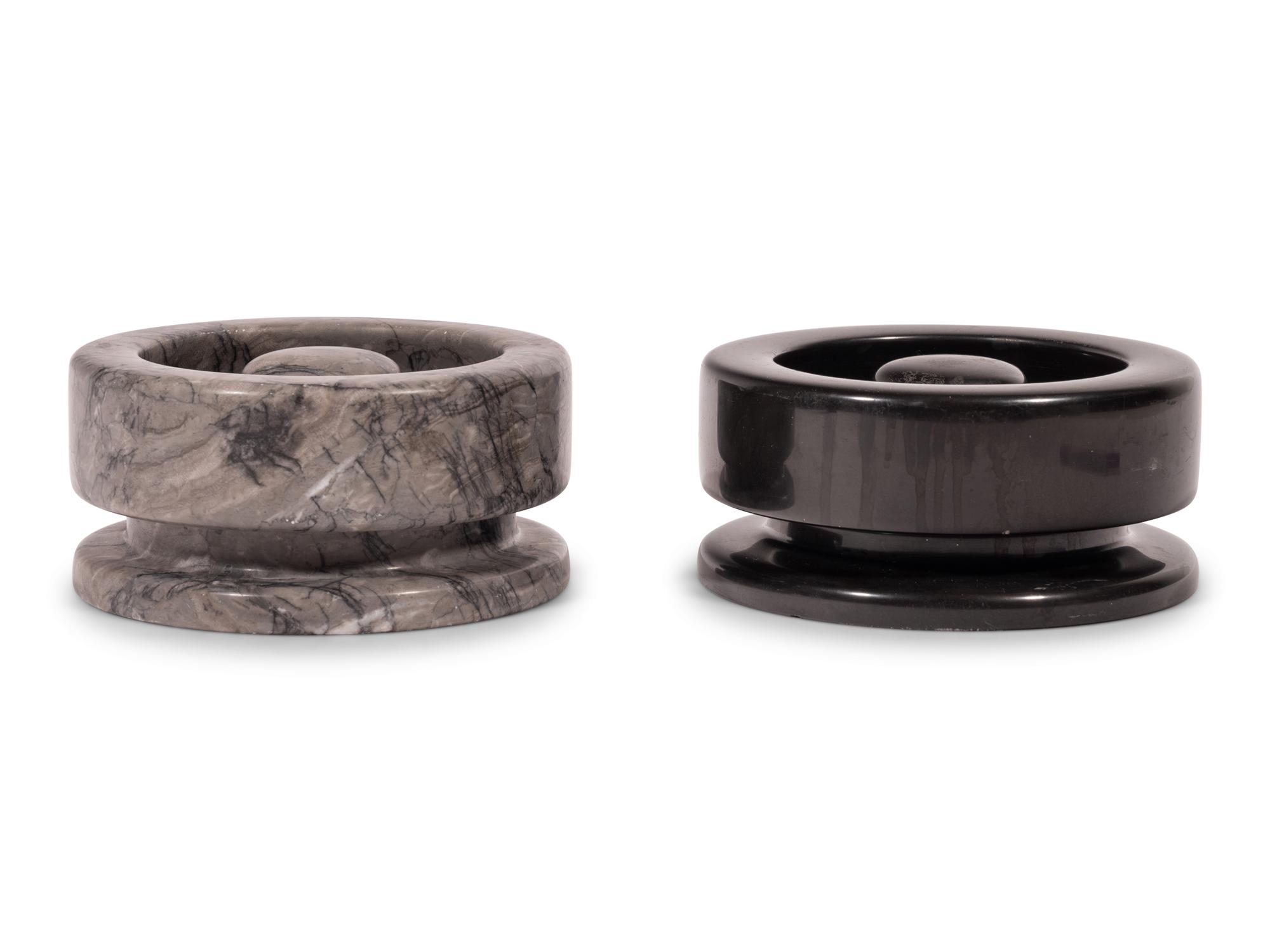 Pair of Ashtrays, model 8532 Knoll, USA