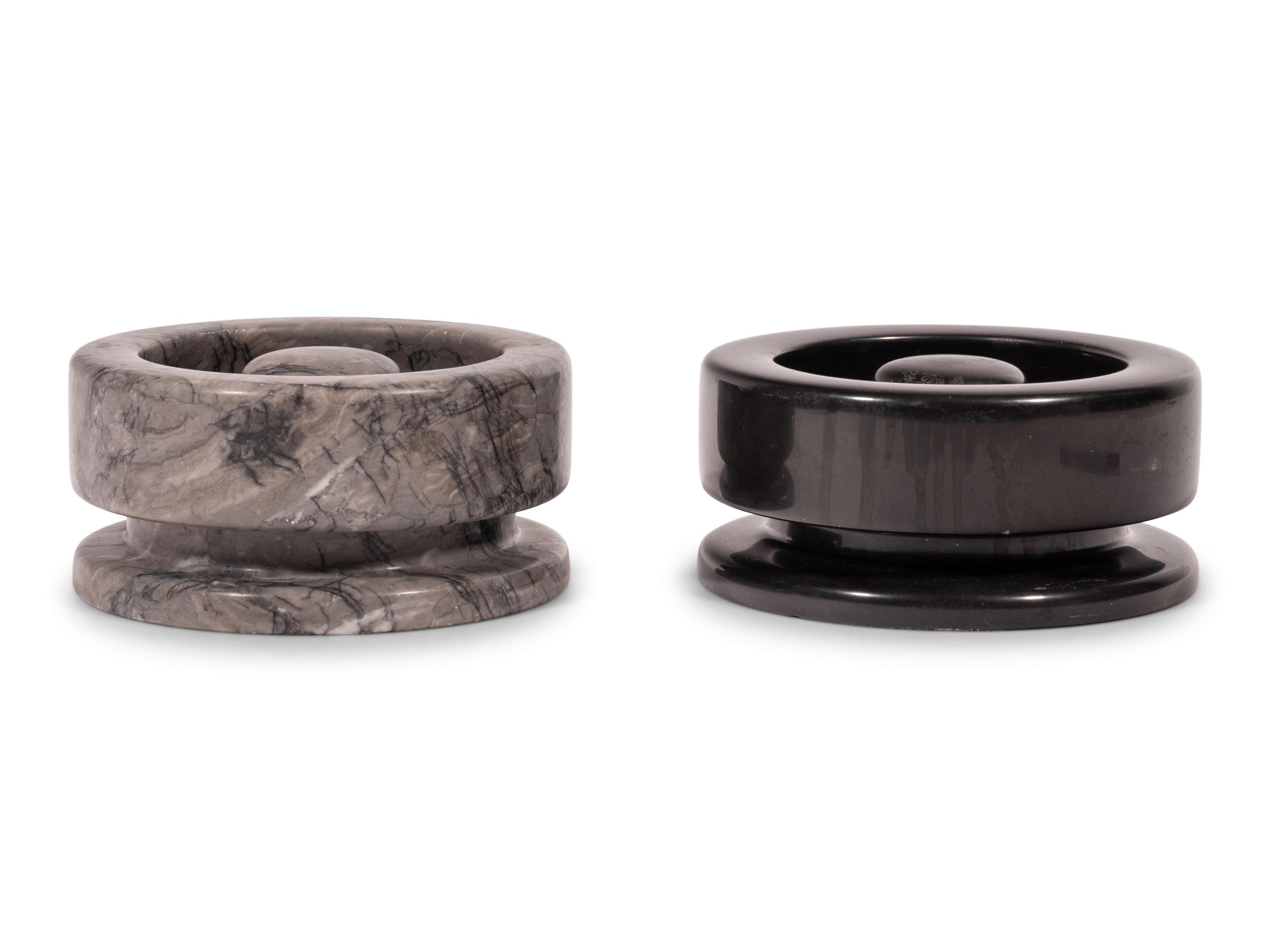 Pair of Ashtrays, model 8532 Knoll, USA