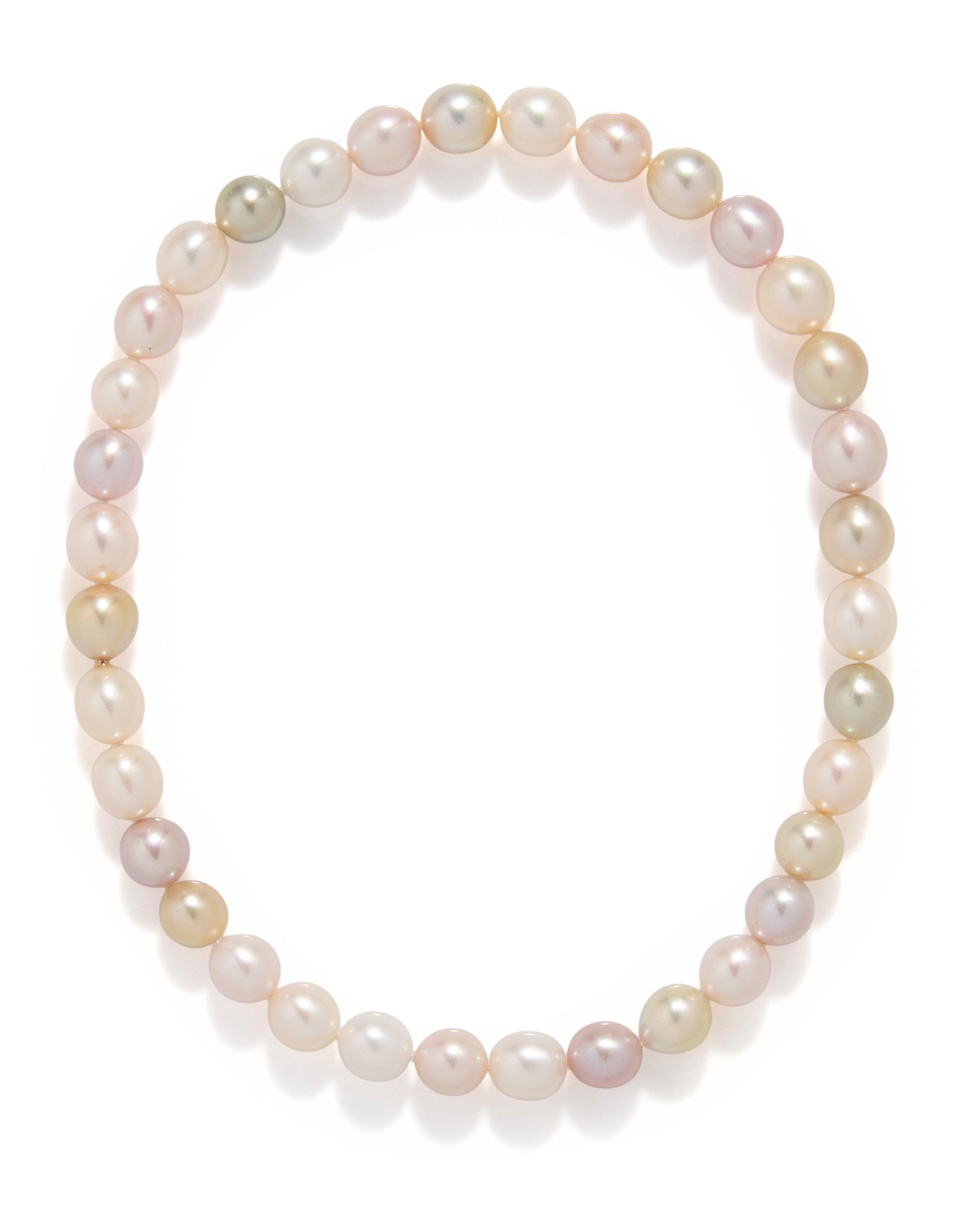 CULTURED PEARL NECKLACE