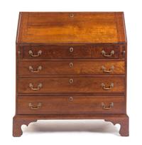 An American Maple Slant Front Desk Height 41 x width 38 1/4 x depth 20 inches. — 18TH/19TH CENTURY