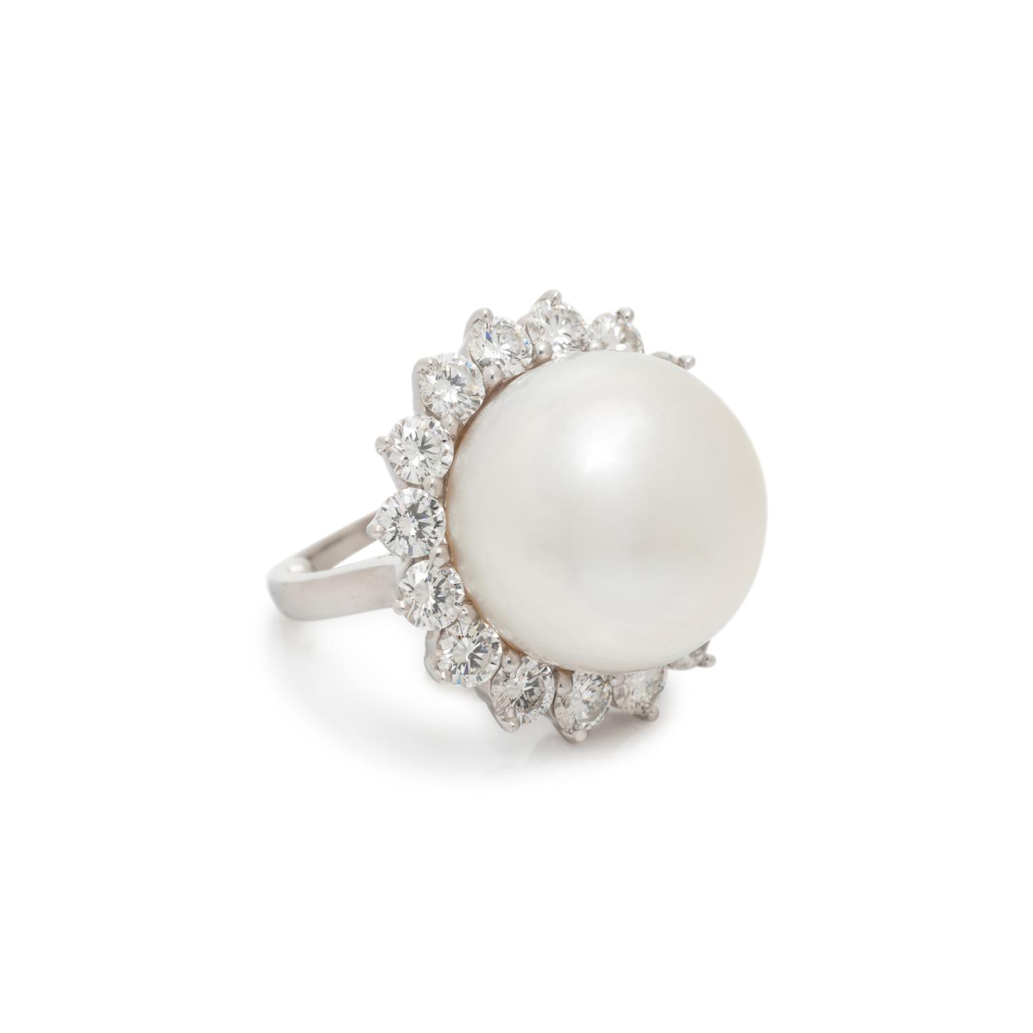 CULTURED SOUTH SEA PEARL AND DIAMOND RING