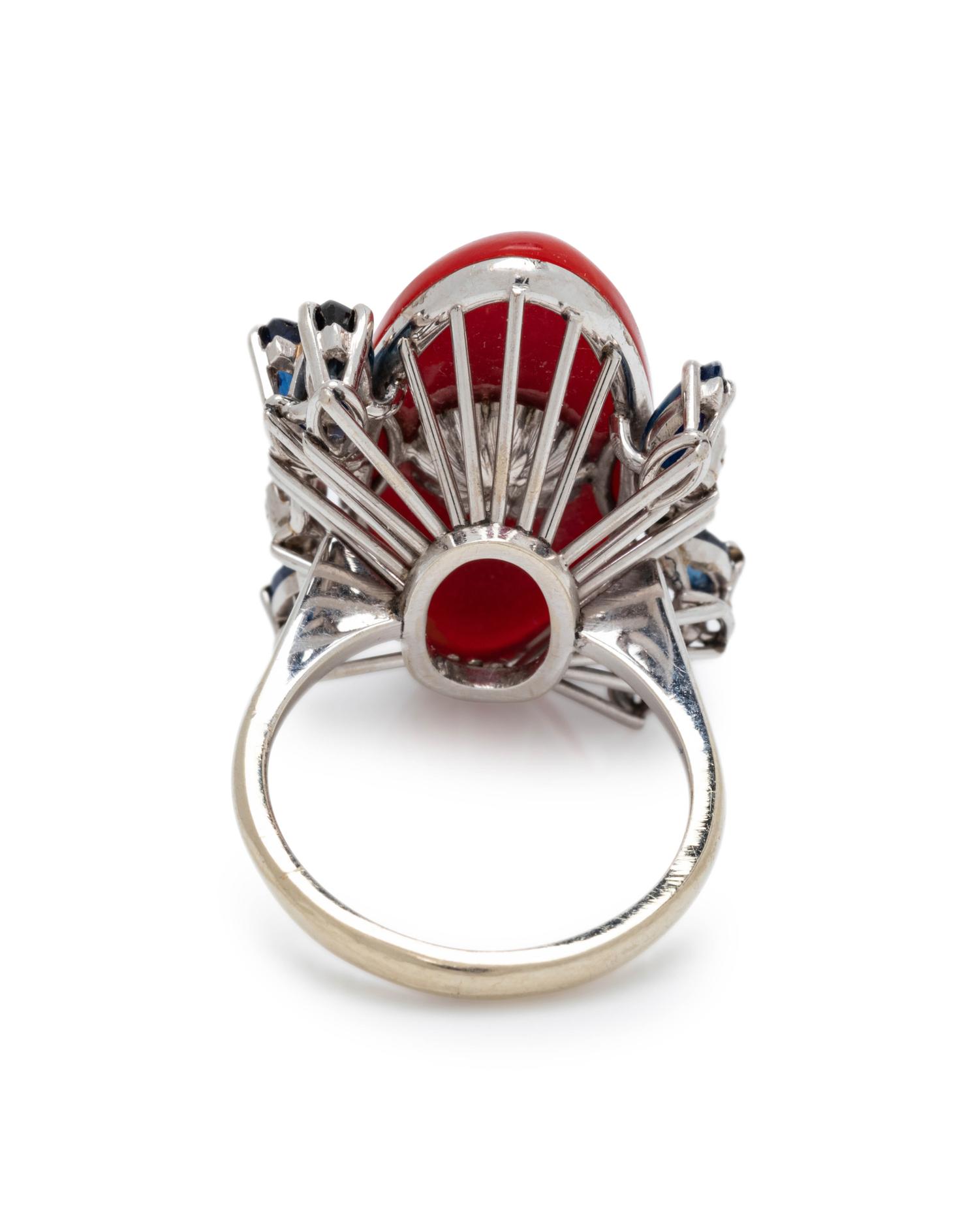 CORAL, SAPPHIRE AND DIAMOND RING