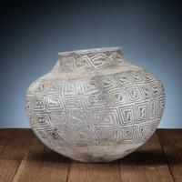 Anasazi Flagstaff Black-on-White Pottery Olla