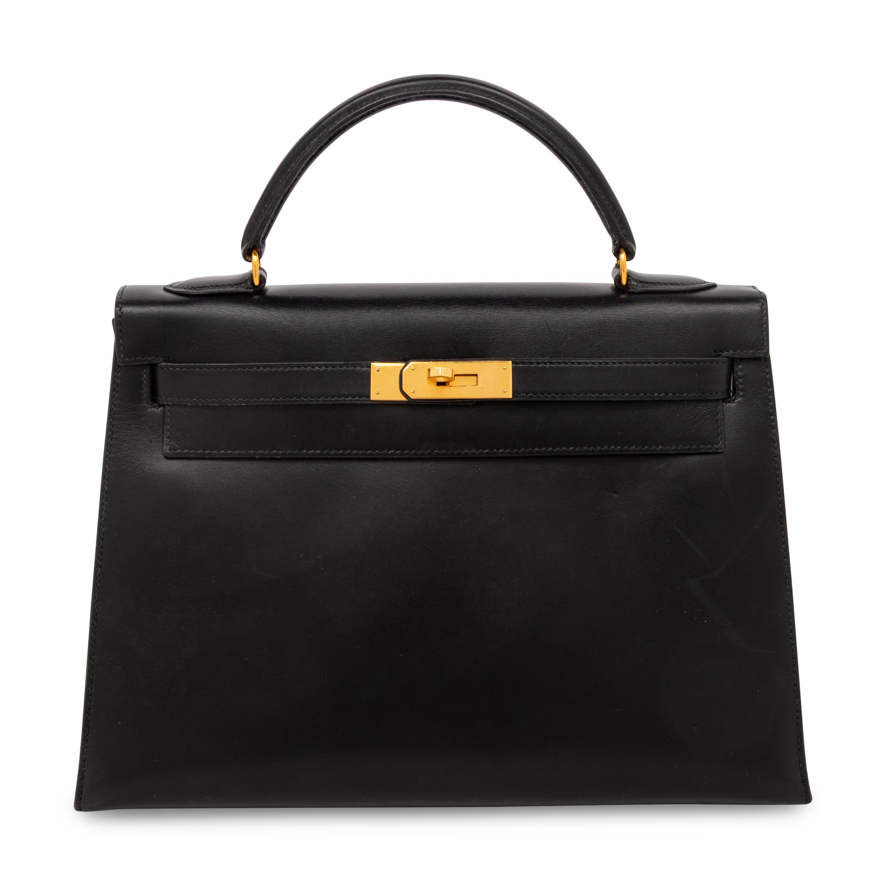 HERMÈS, KELLY 32 IN NOIR BOX LEATHER