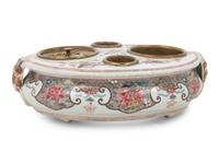 A Famille Rose Porcelain Ink Stand