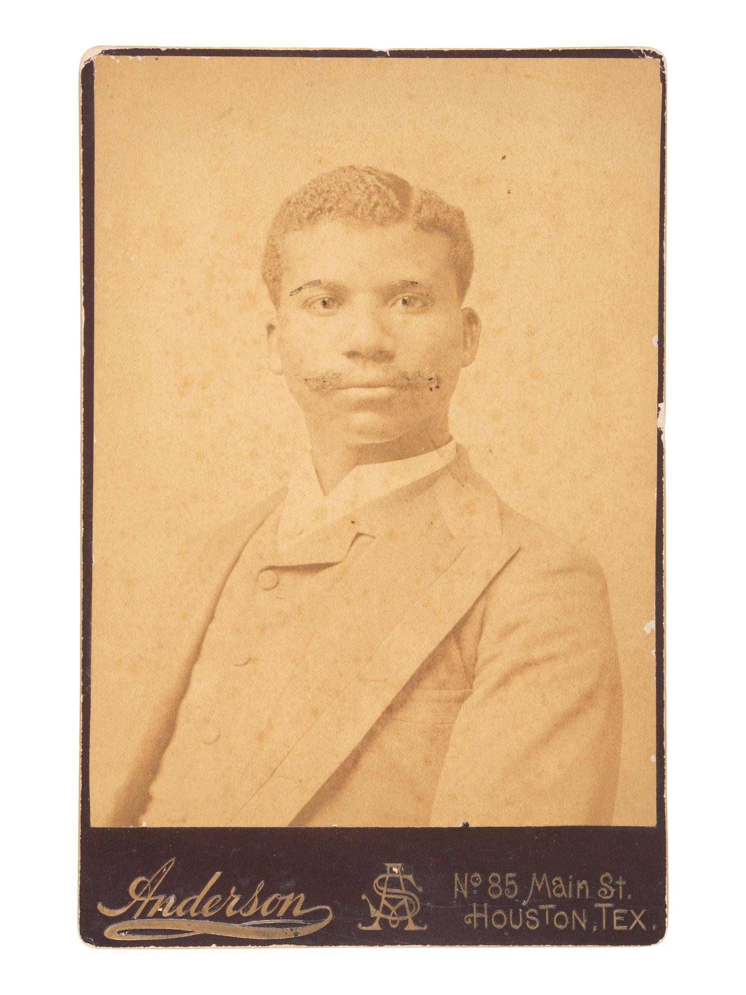 [EARLY PHOTOGRAPHY]. 6 photos of African American subjects, incl. sixth plate tintype of young man.