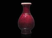 A Chinese copper-red glazed porcelain vase 釉裡紅瓷瓶