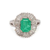 EMERALD AND DIAMOND RING