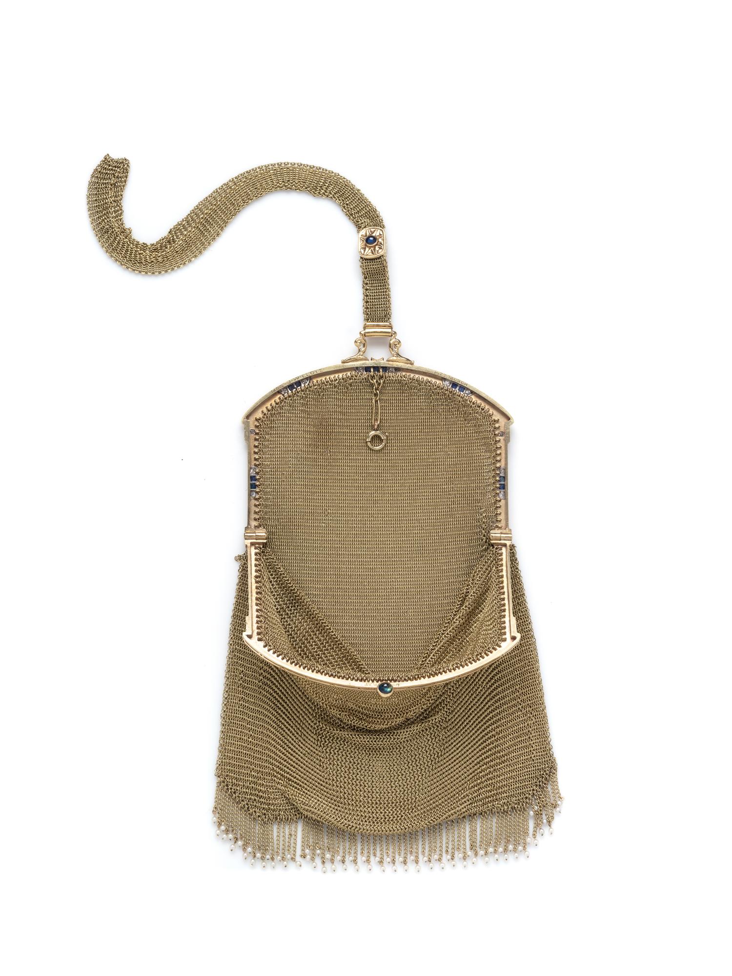 ANTIQUE, YELLOW GOLD, DIAMOND AND SAPPHIRE MESH PURSE