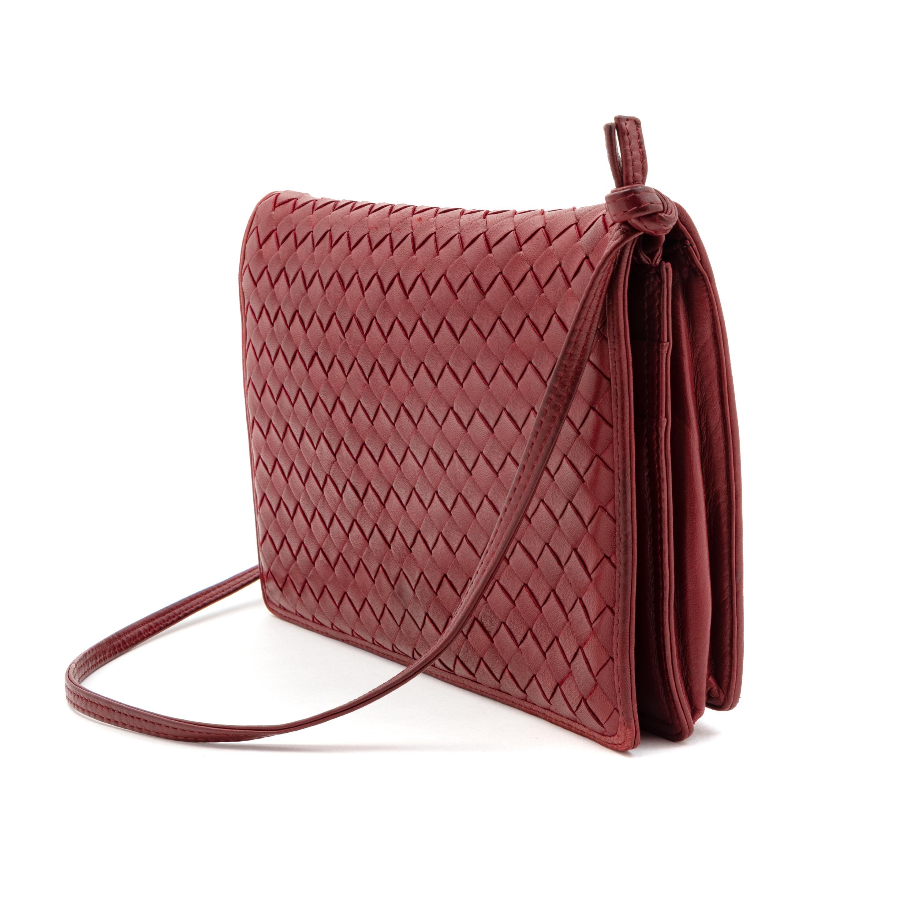 A Bottega Veneta Burgundy Intrecciato Handbag, 1980-2000s