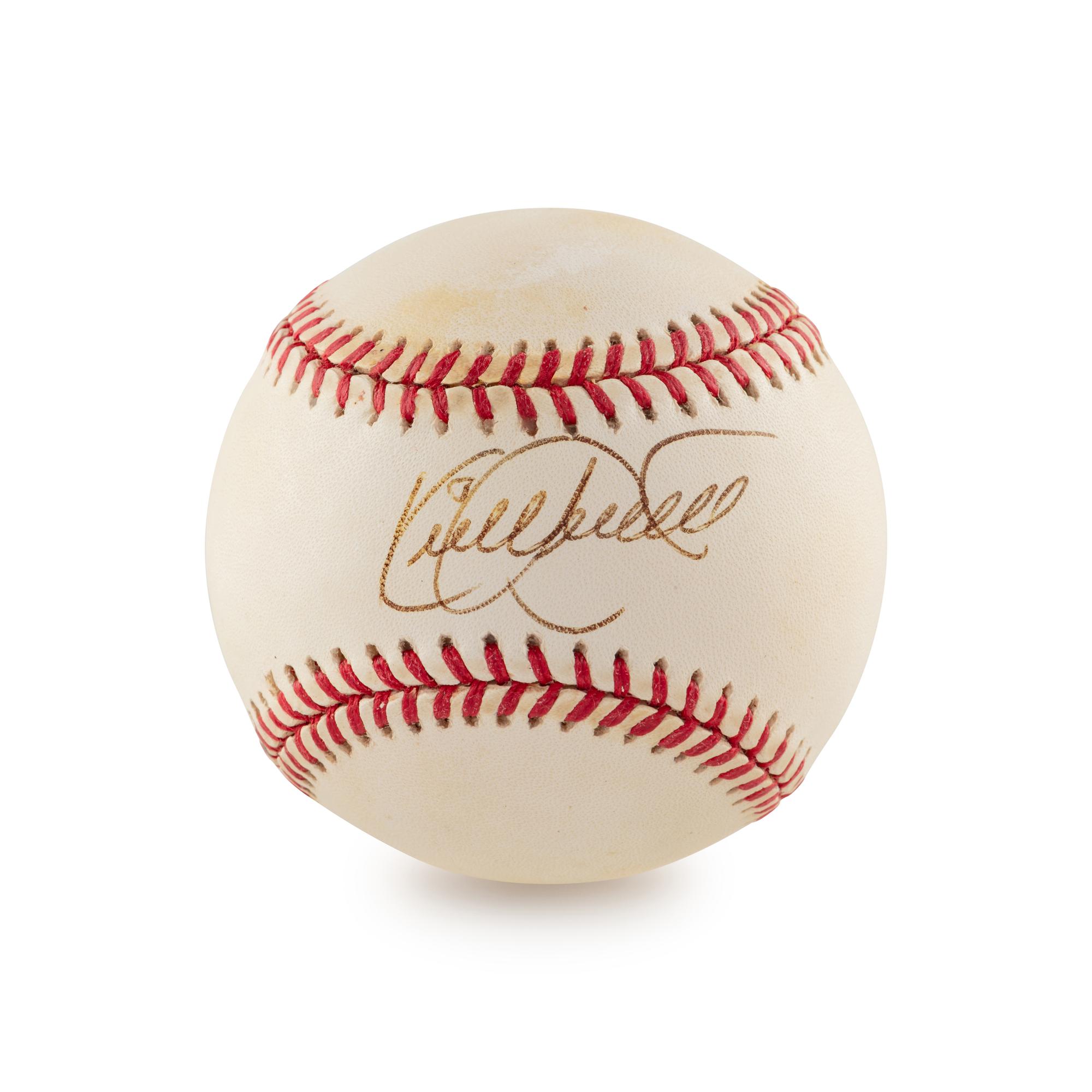 A Kirby Puckett Single Signed Autograph Baseball (Beckett Authentication Services)