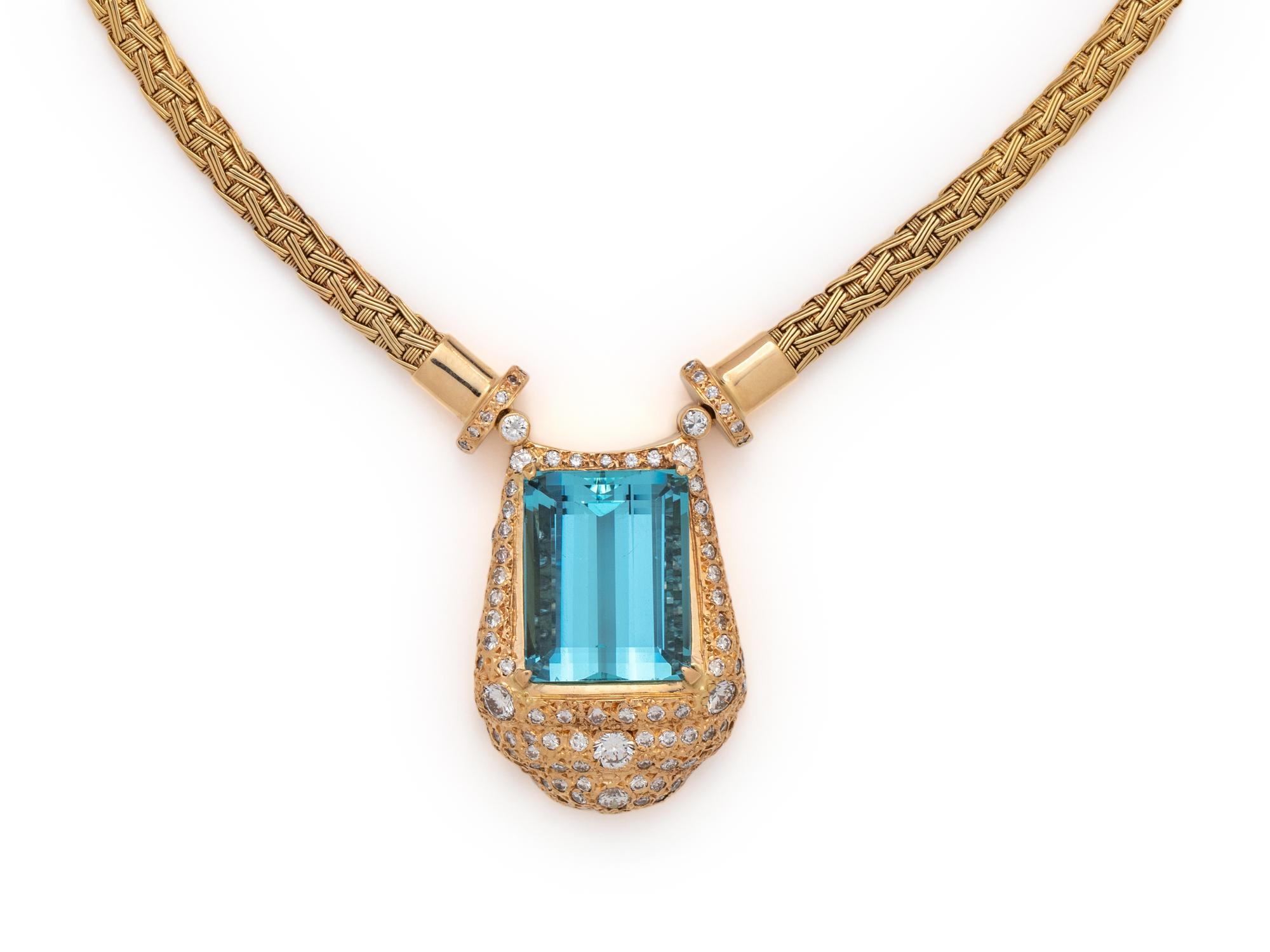 YELLOW GOLD, AQUAMARINE AND DIAMOND NECKLACE