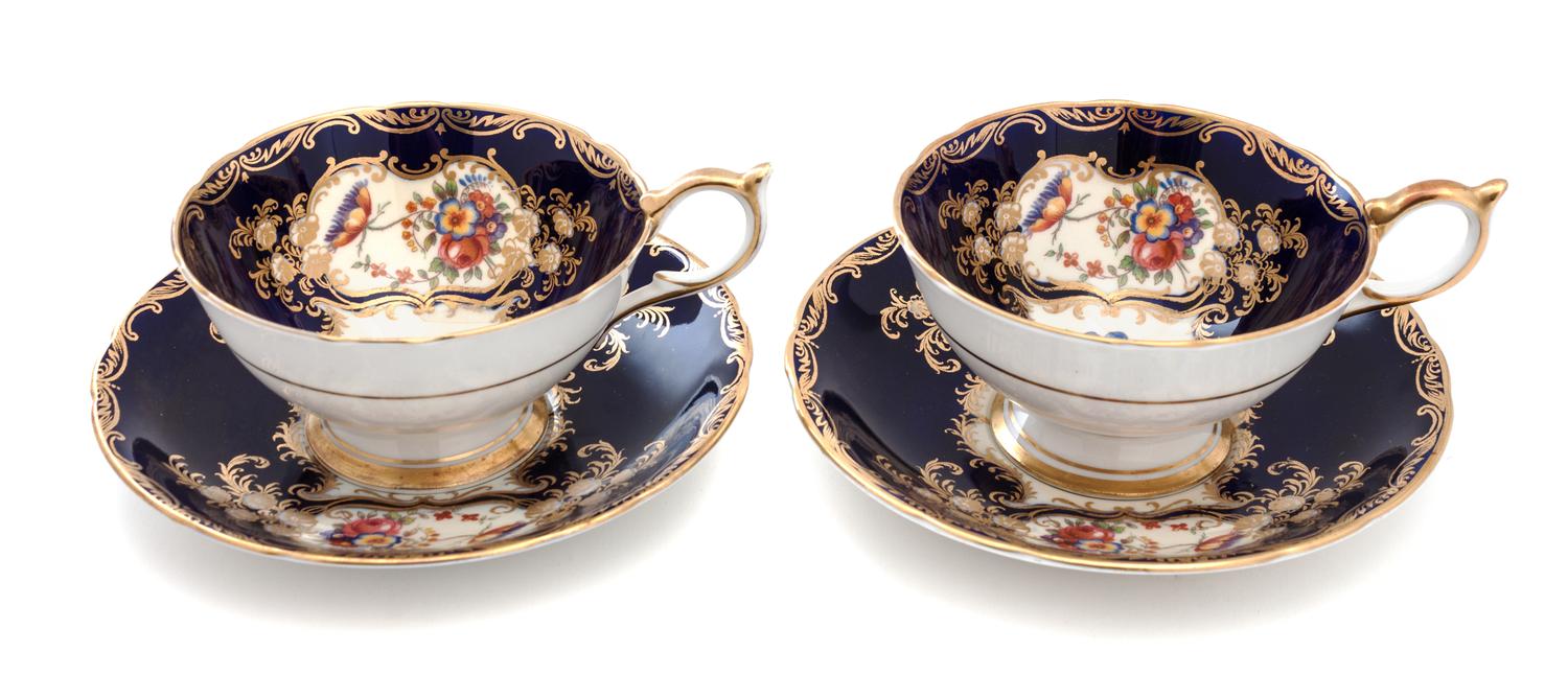 An Aynsley Aristocrat Partial Tea Service Teacup height 2 1/4 x 4 diameter inches.