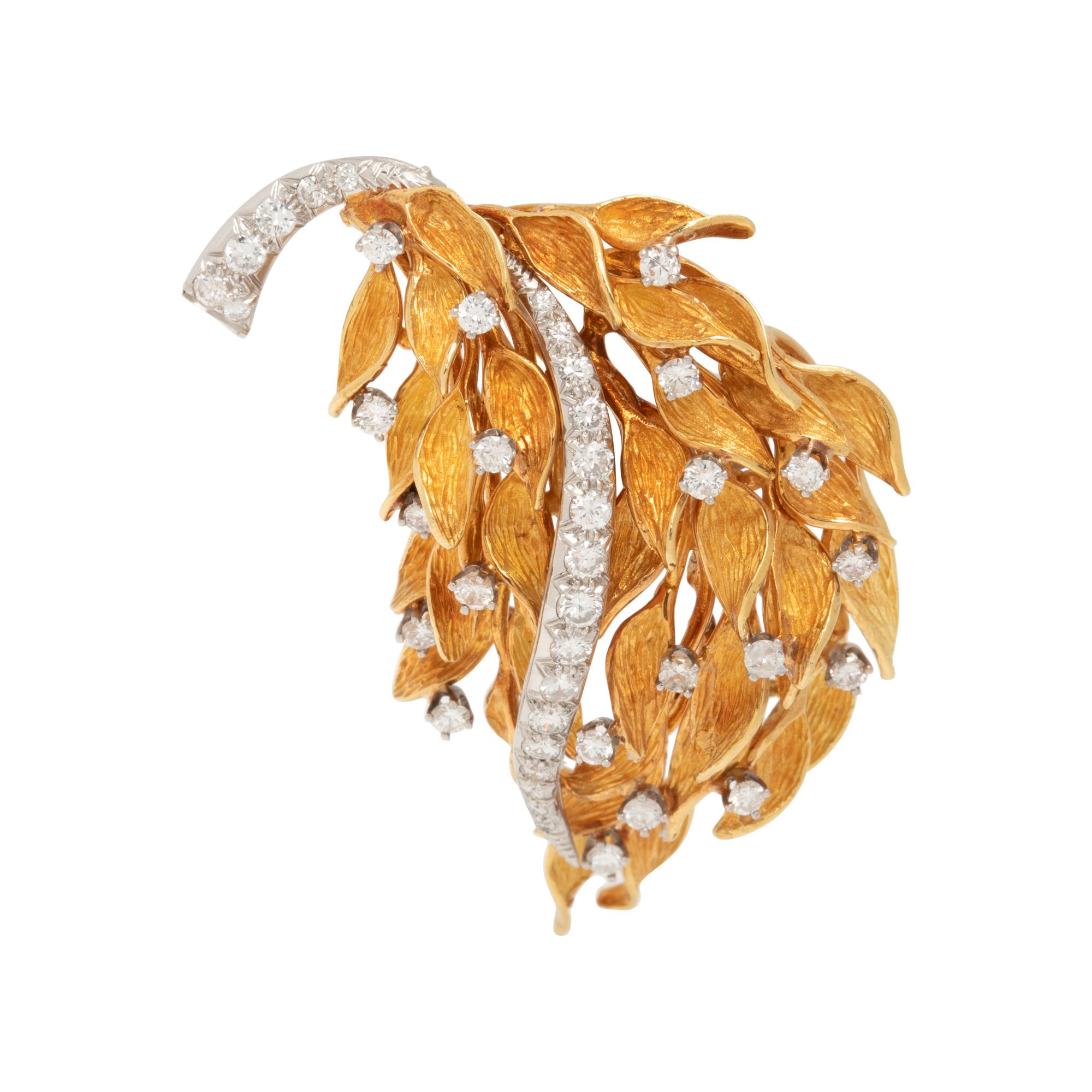 YELLOW GOLD AND DIAMOND LEAF BROOCH