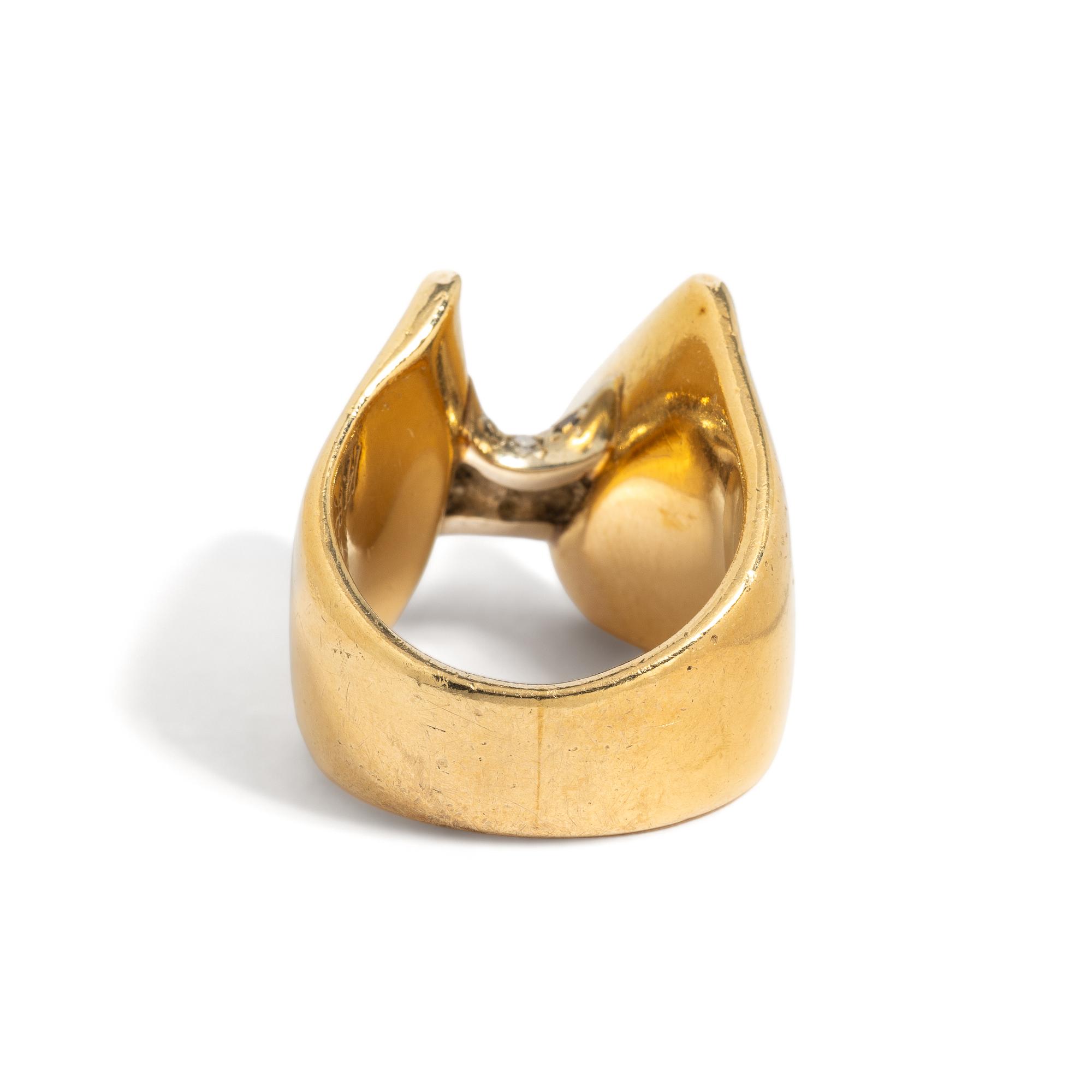 FREDRICK PRETE, YELLOW GOLD AND DIAMOND RING