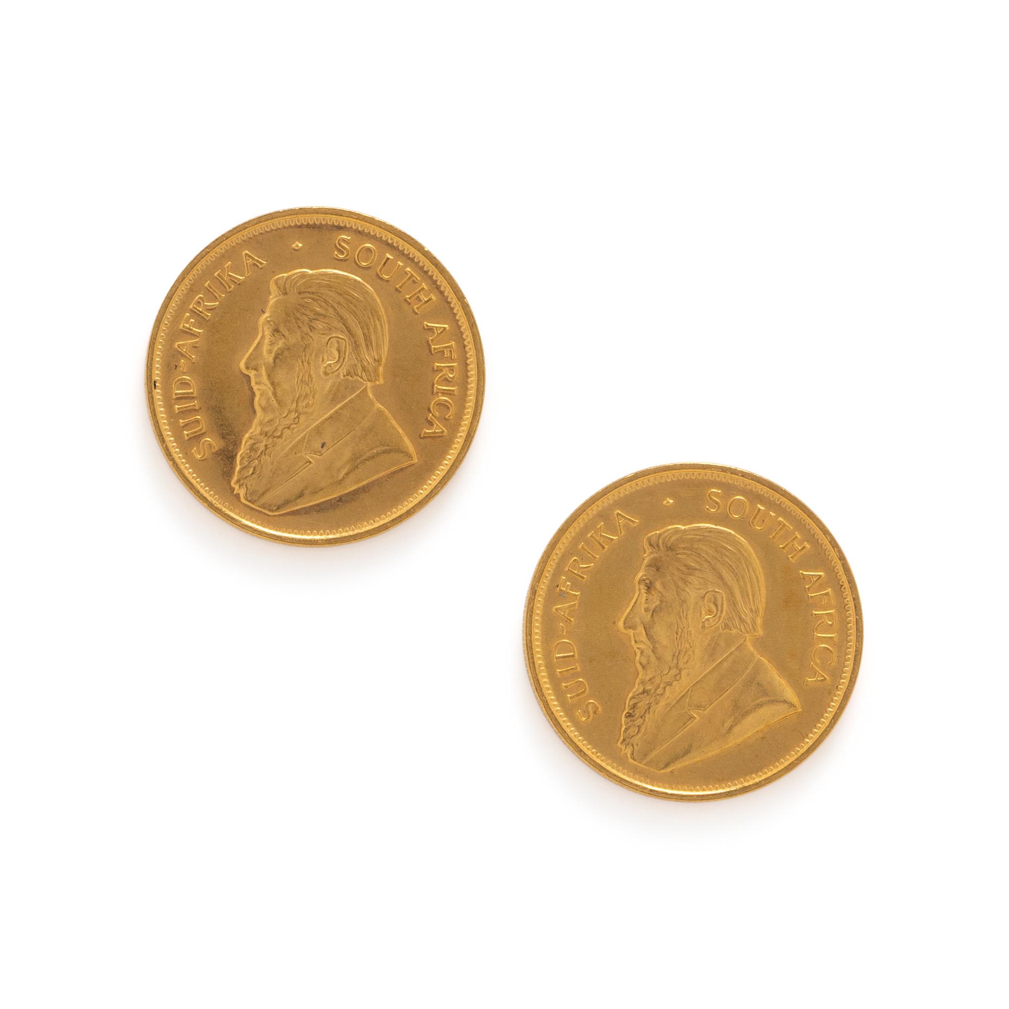 A PAIR OF YELLOW GOLD KRUGERANDS