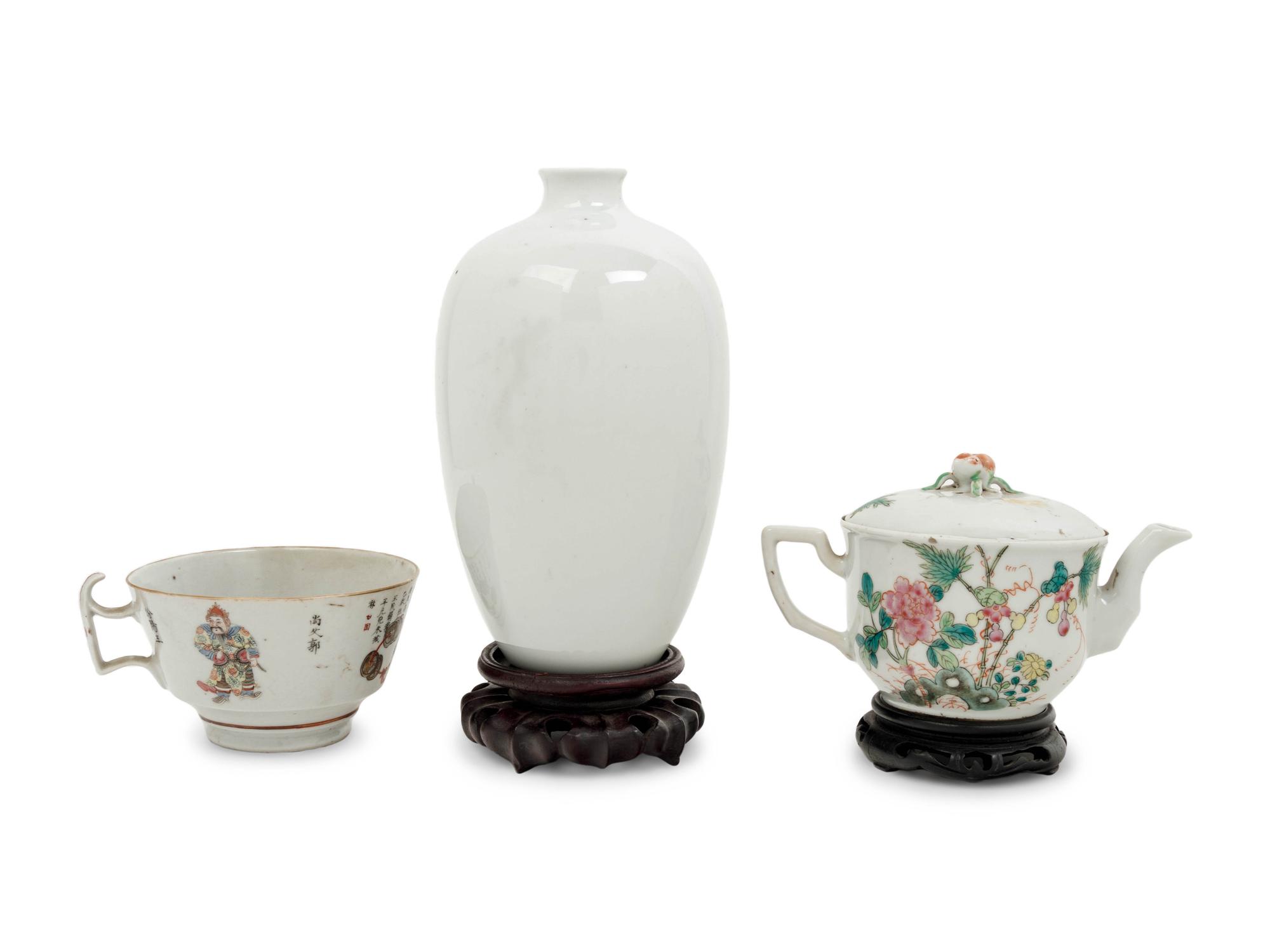 Three Chinese Famille Rose Porcelain Articles