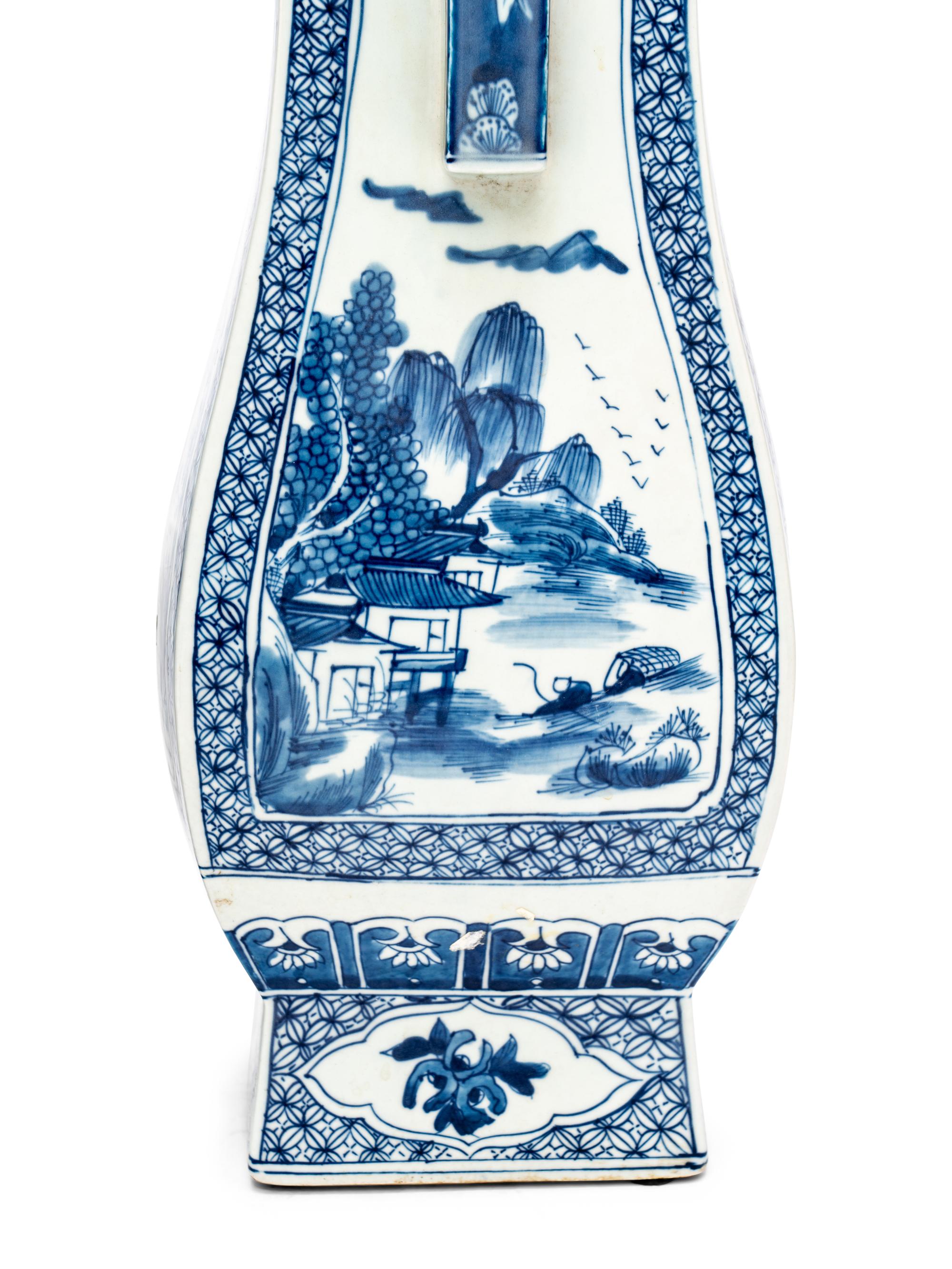 A Pair of Chinese Export Porcelain Vases