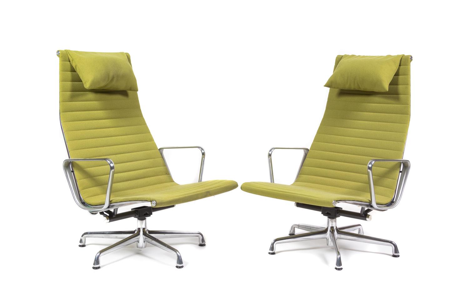 Pair of Aluminium Group Lounge Chairs Herman Miller, USA