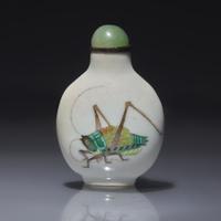 A Chinese Enameled Porcelain "Crickets" Snuff Bottle, Daoguang Mark and of the Period — 清道光 粉彩蟈蟈圖鼻煙壺