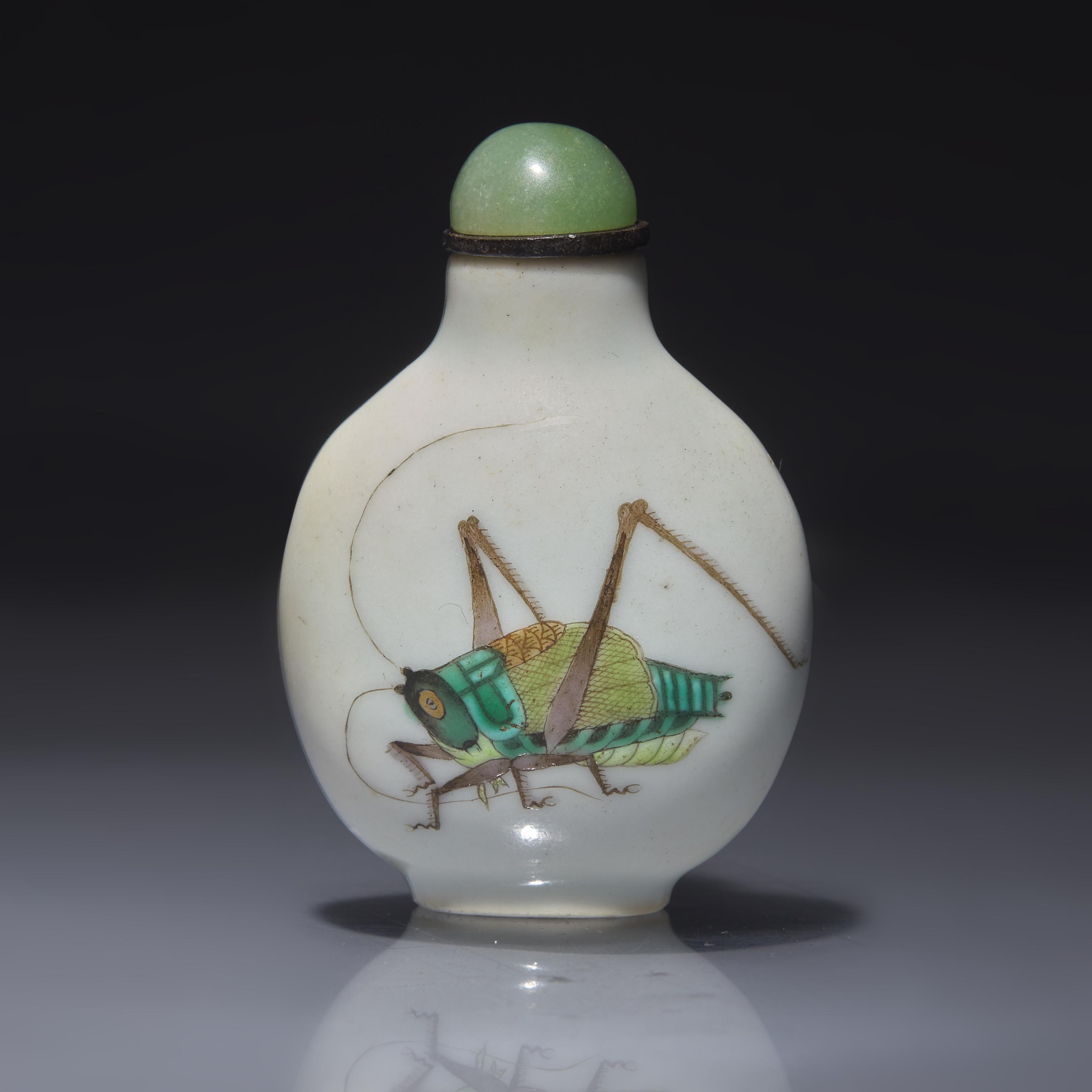 A Chinese Enameled Porcelain "Crickets" Snuff Bottle, Daoguang Mark and of the Period — 清道光 粉彩蟈蟈圖鼻煙壺