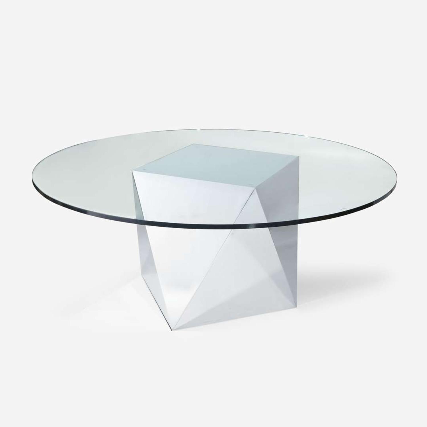 Attributed to Brueton A Pedestal Dining Table, circa 1980