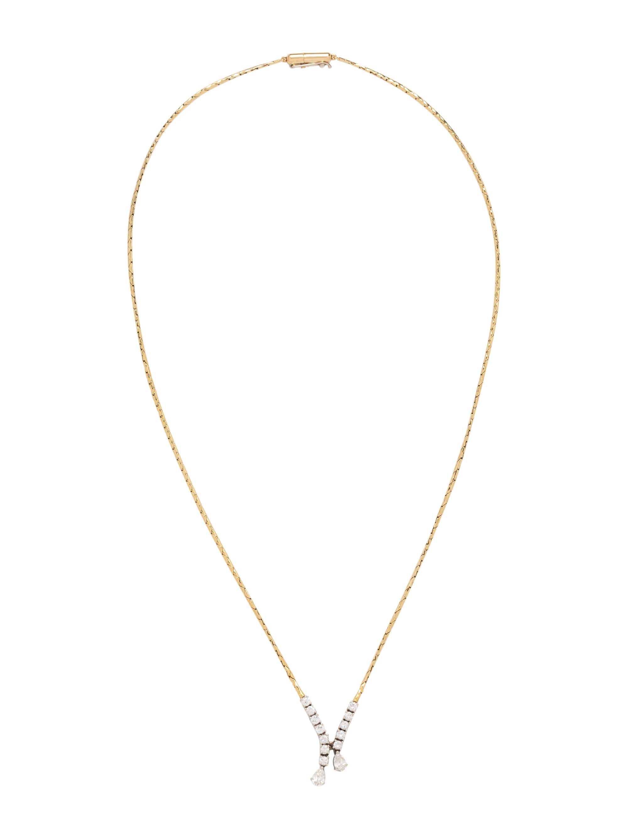 YELLOW GOLD AND DIAMOND NECKLACE
