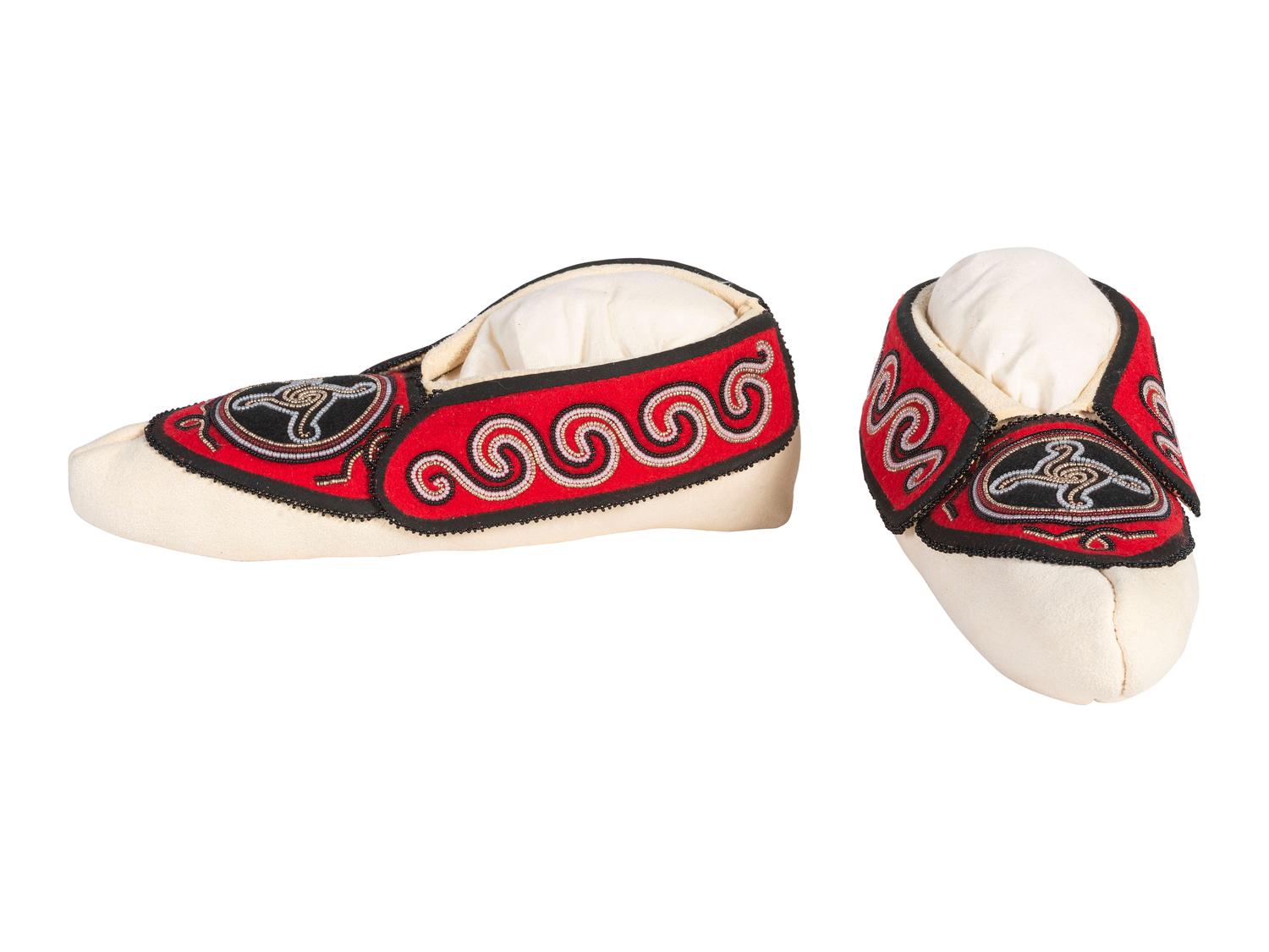 Beaded Hide Moccasins