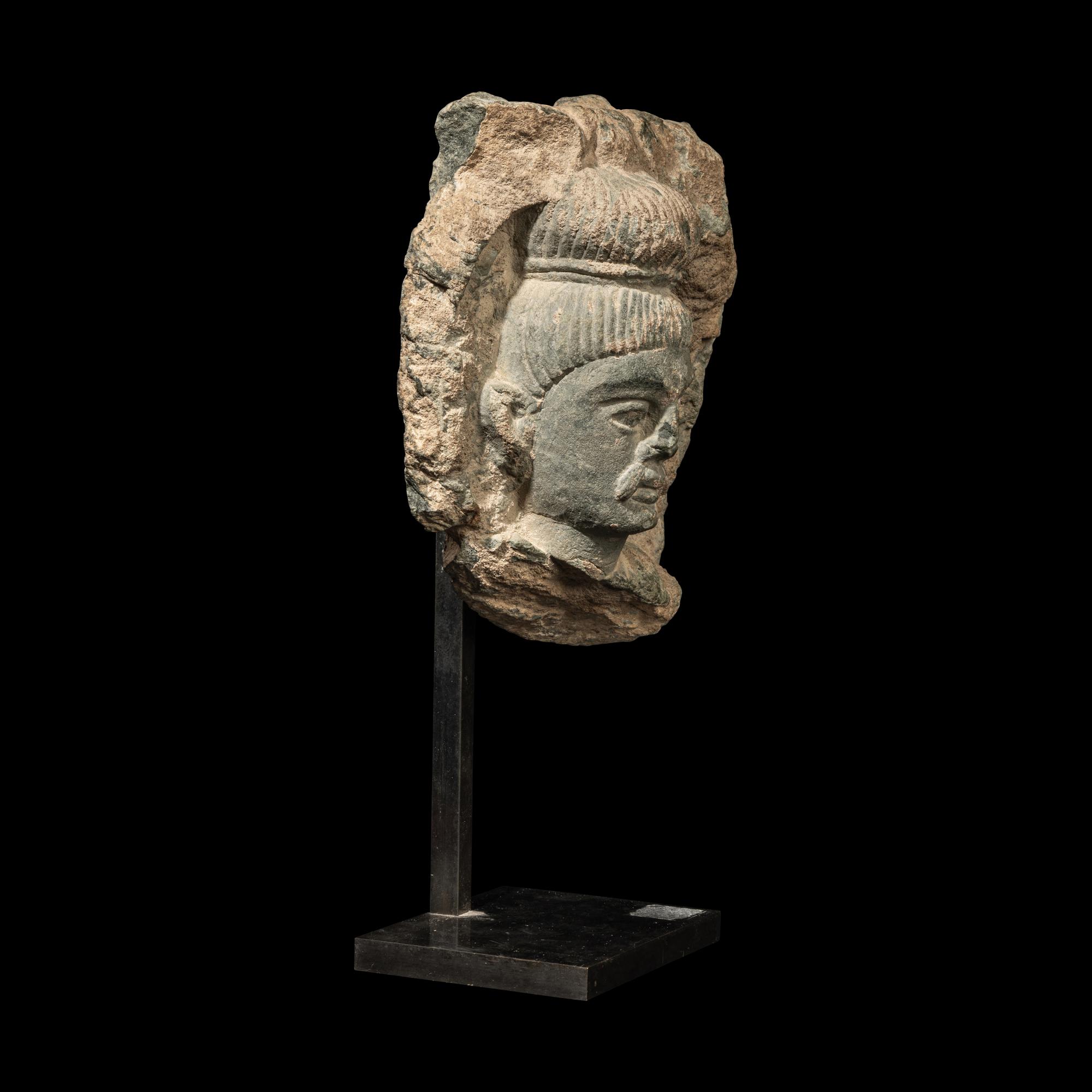 A Gandhara Grey Schist Head of Buddha, 2rd-4th Century 二-四世紀 犍陀羅灰片岩雕佛頭
