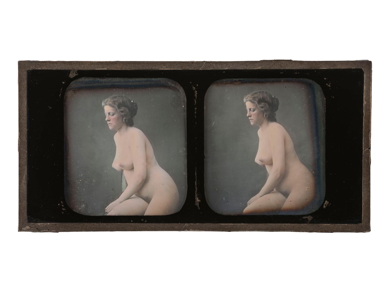 [EARLY PHOTOGRAPHY]. Hand-tinted stereodaguerreotype featuring a nude woman.