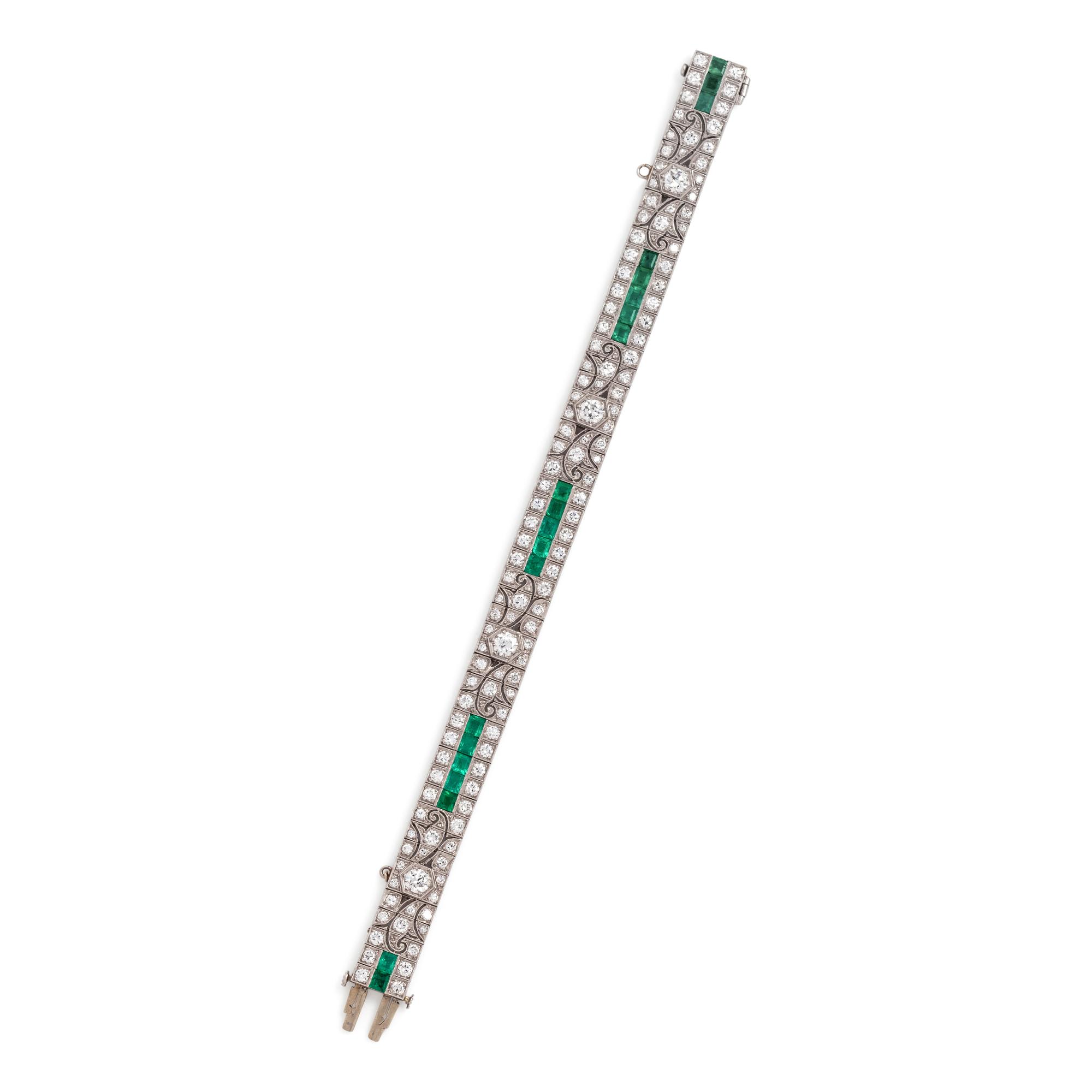 ART DECO, DIAMOND AND EMERALD BRACELET