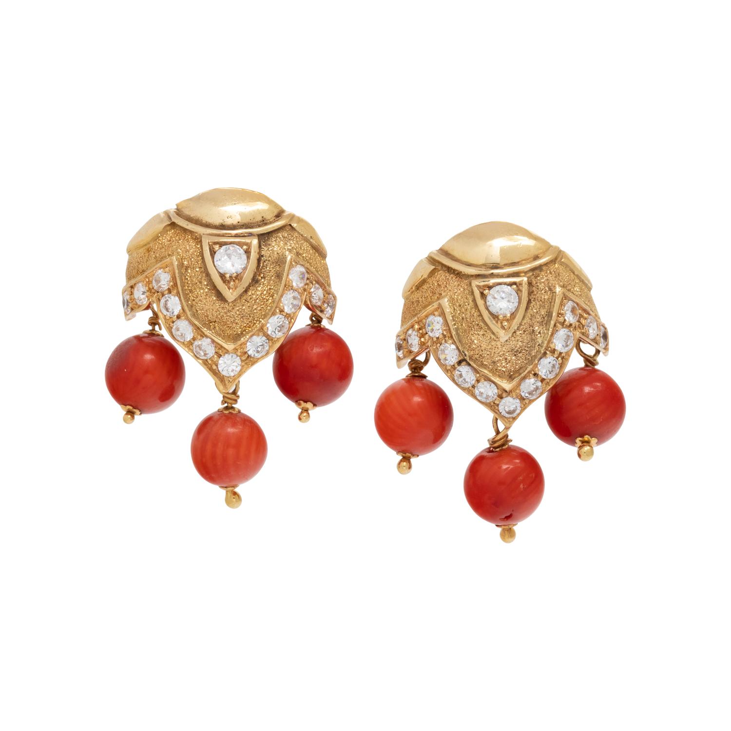 YELLOW GOLD, CORAL AND CUBIC ZIRCONIA EARCLIPS