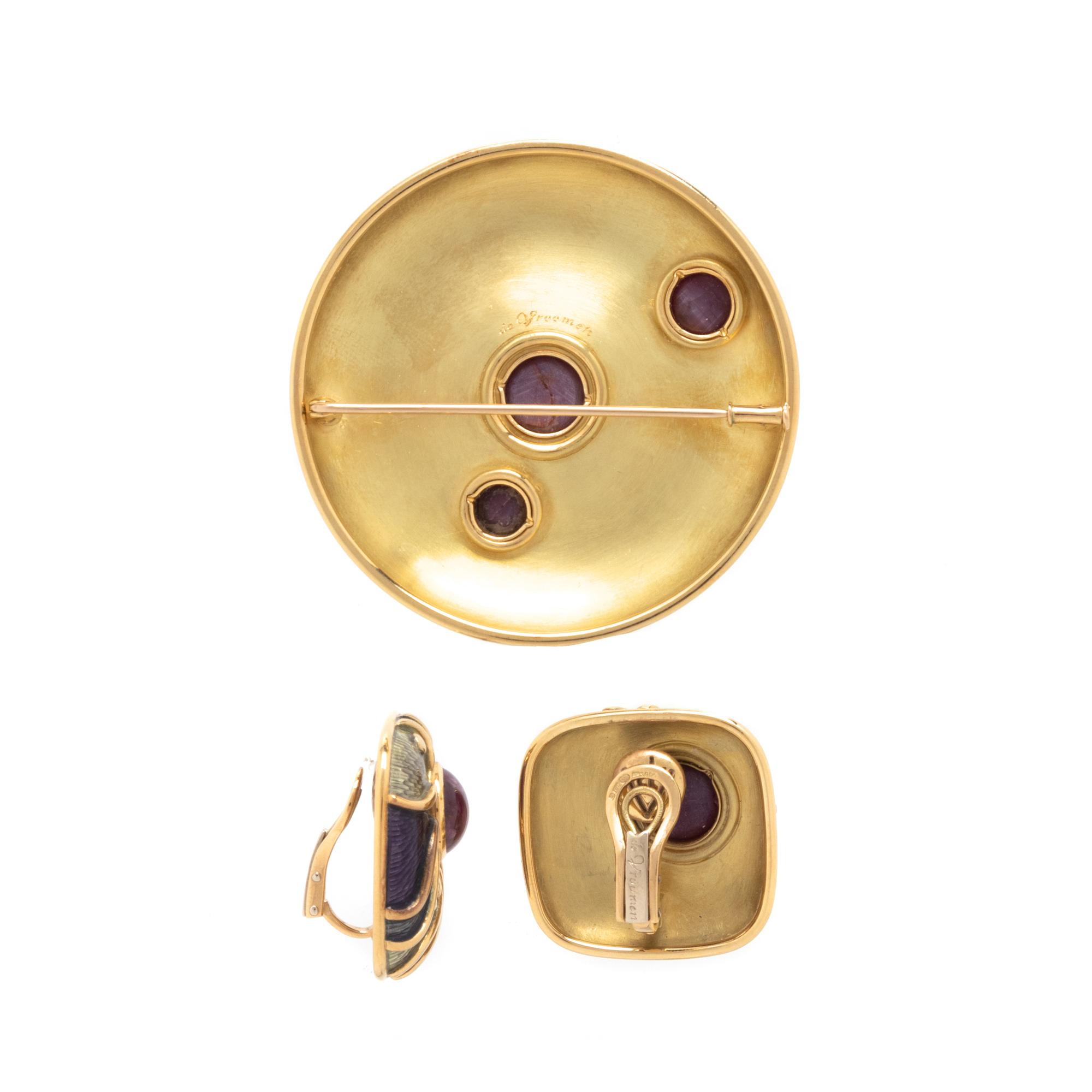 DE VROOMEN, STAR RUBY AND ENAMEL BROOCH AND EARRINGS