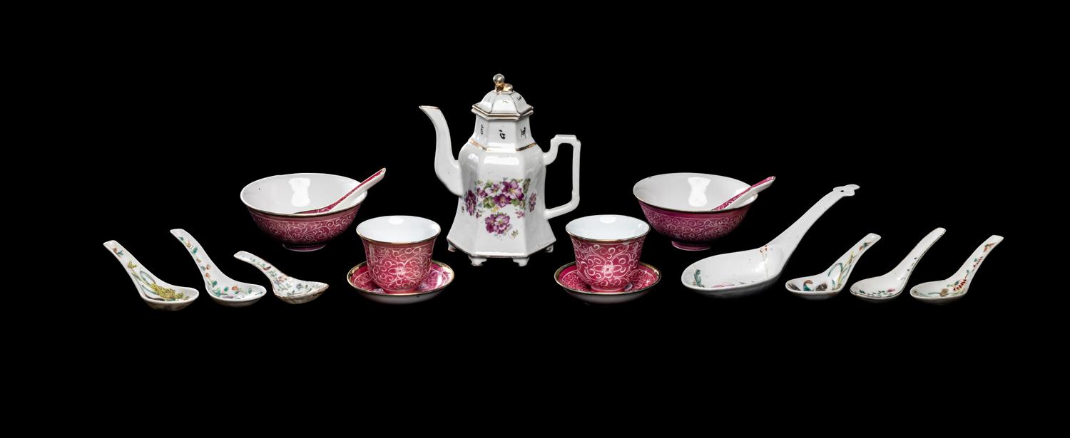 16 Chinese Porcelain Wares