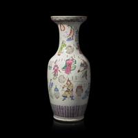 A Large Chinese Famille Rose Porcelain 'Wu Shuang Pu' Vase, 19th Century — 清晚期 五彩無雙譜大瓶