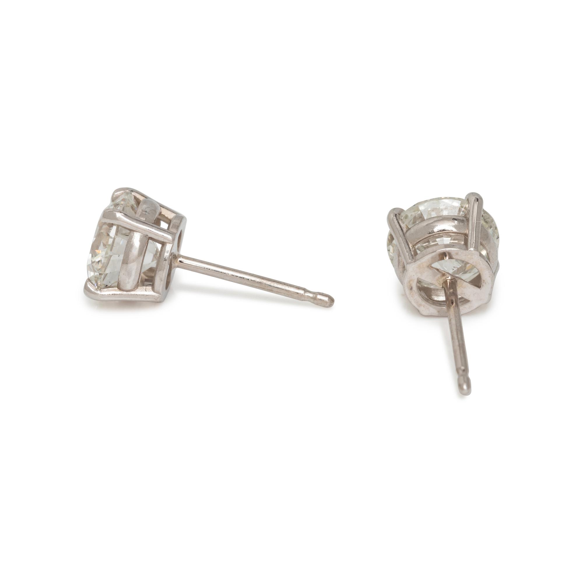 DIAMOND STUD EARRINGS