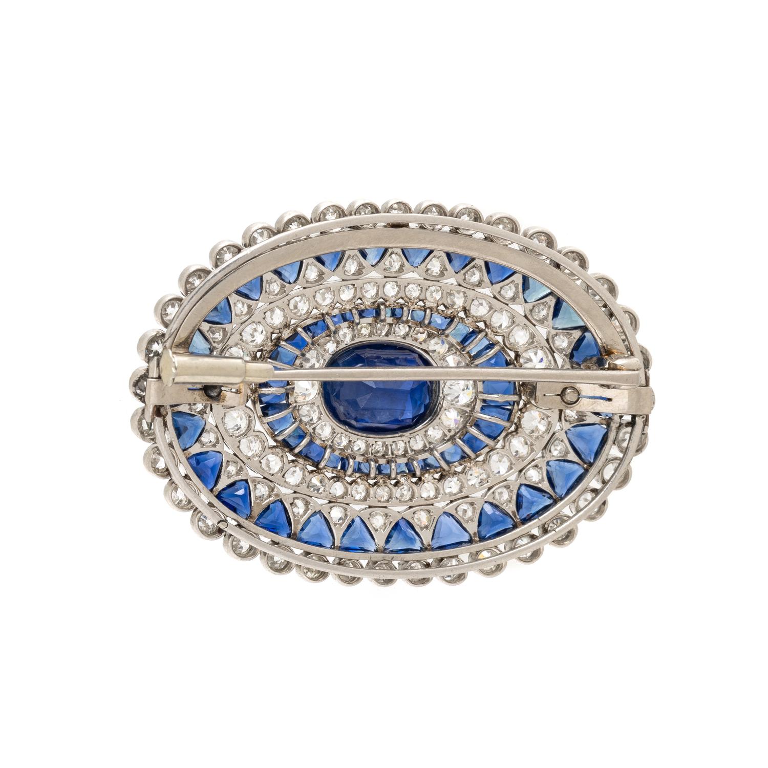 SAPPHIRE AND DIAMOND BROOCH