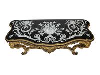 A Louis XV Style Giltwood and Marble Console Table — 20TH CENTURY
