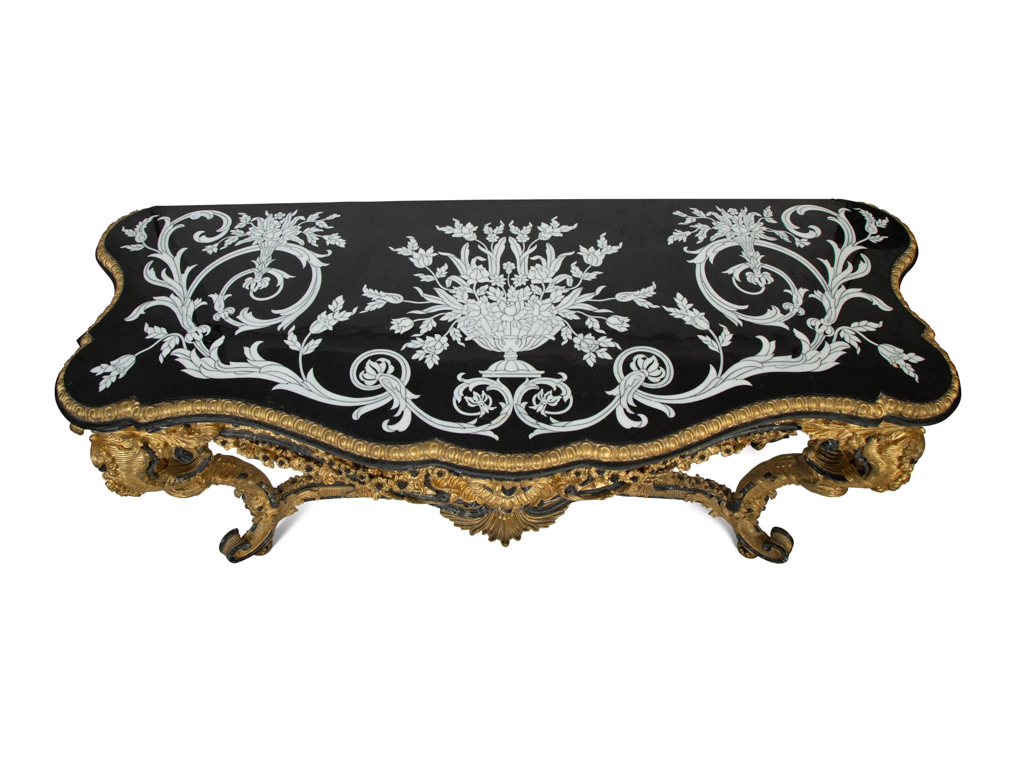 A Louis XV Style Giltwood and Marble Console Table — 20TH CENTURY