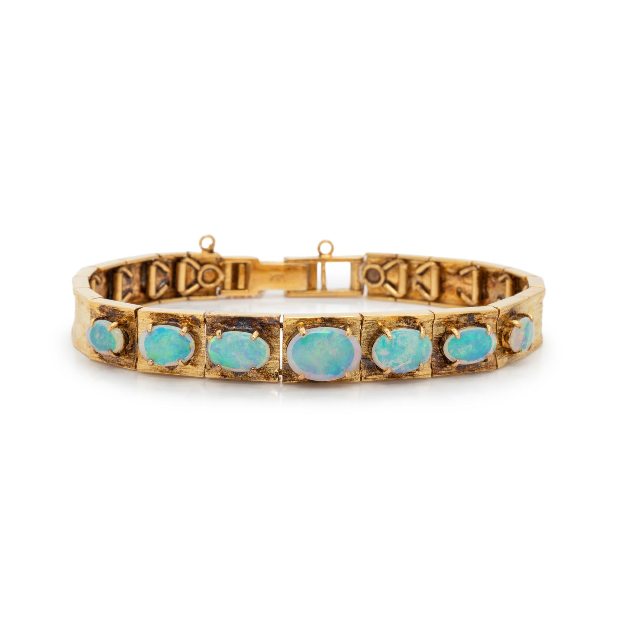 YELLOW GOLD AND OPAL BRACELET