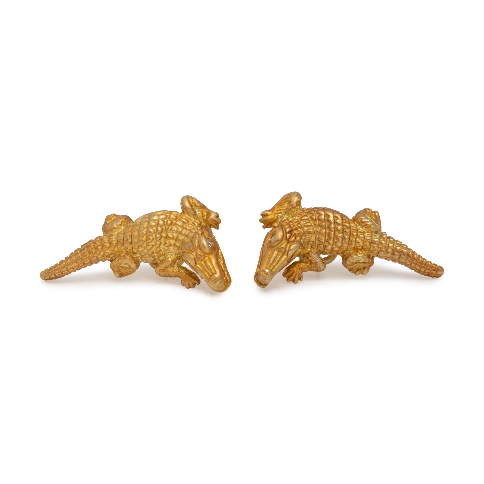KIESELSTEIN-CORD, YELLOW GOLD AND DIAMOND ALLIGATOR EARCLIPS