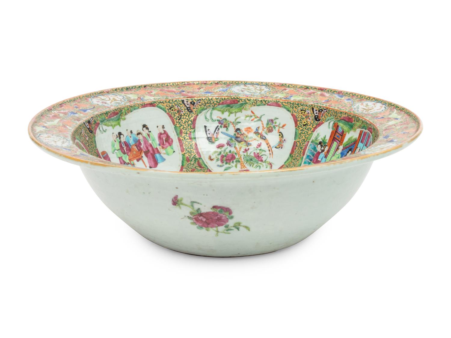A Chinese Export Rose Medallion Porcelain Basin
