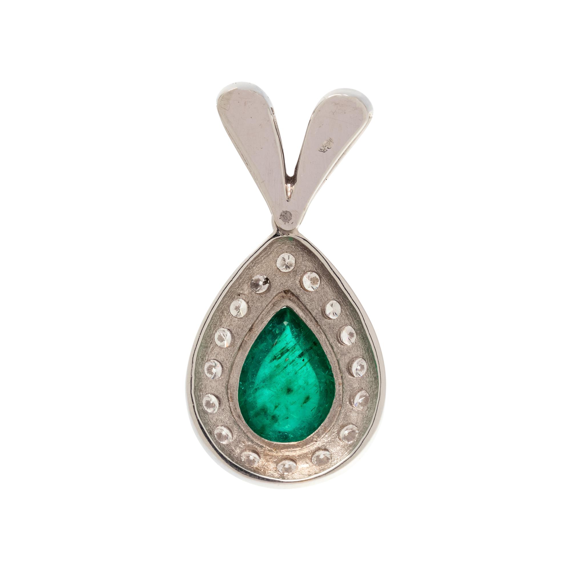 EMERALD AND DIAMOND PENDANT