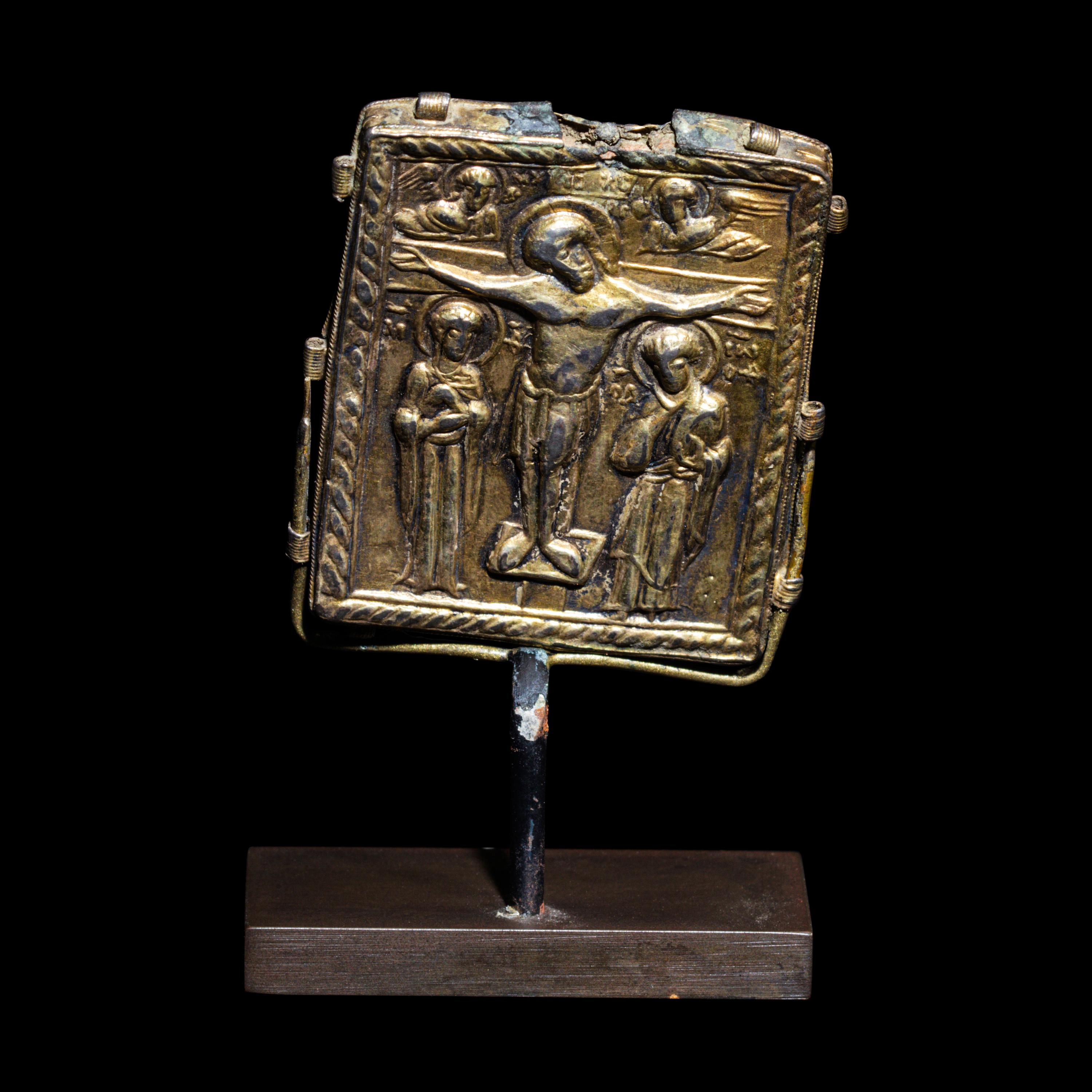 A Byzantine Gilt-Silver Enkolpion with Saints Demetrios and George