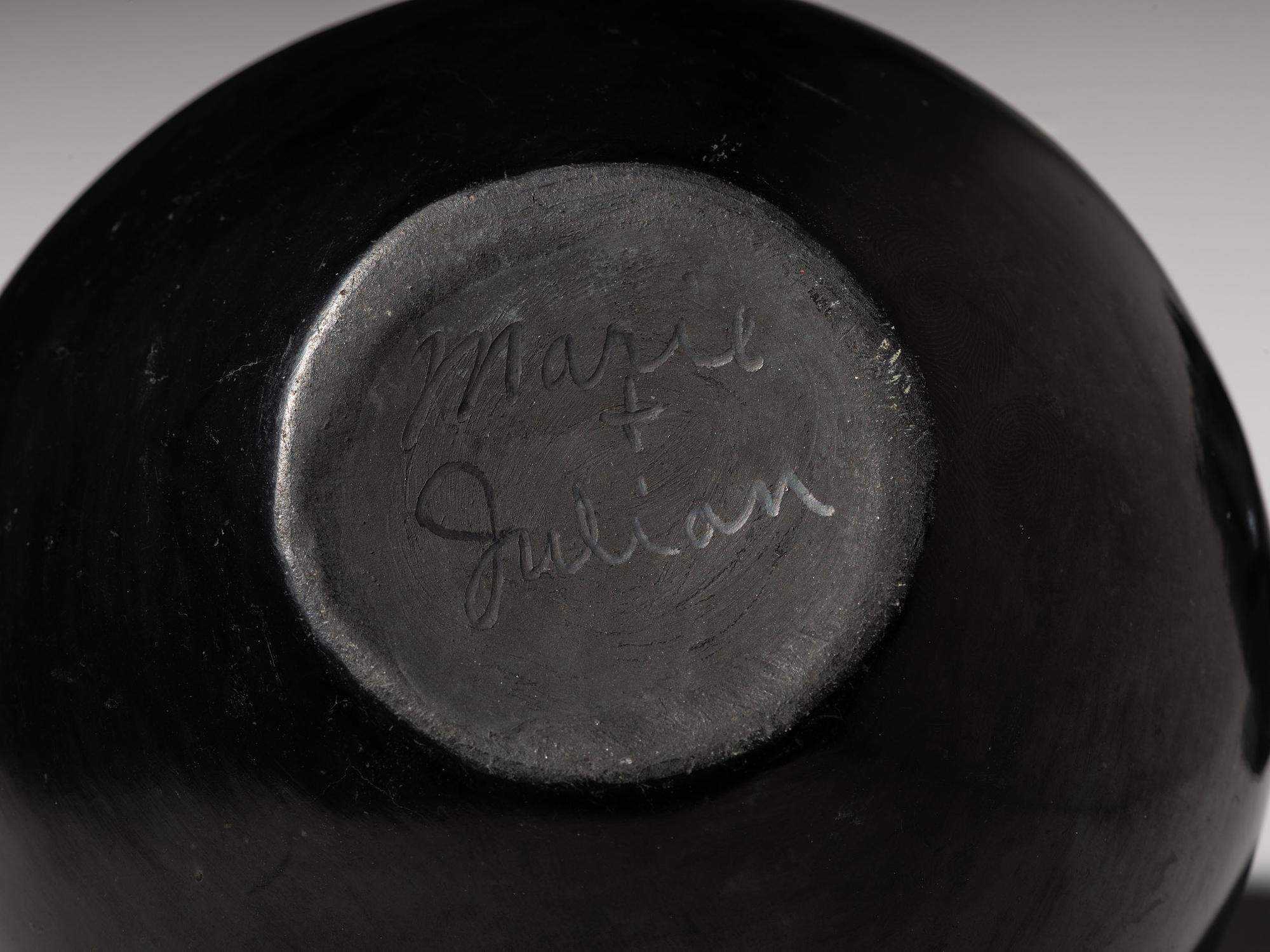 Blackware Pottery 1925-1943