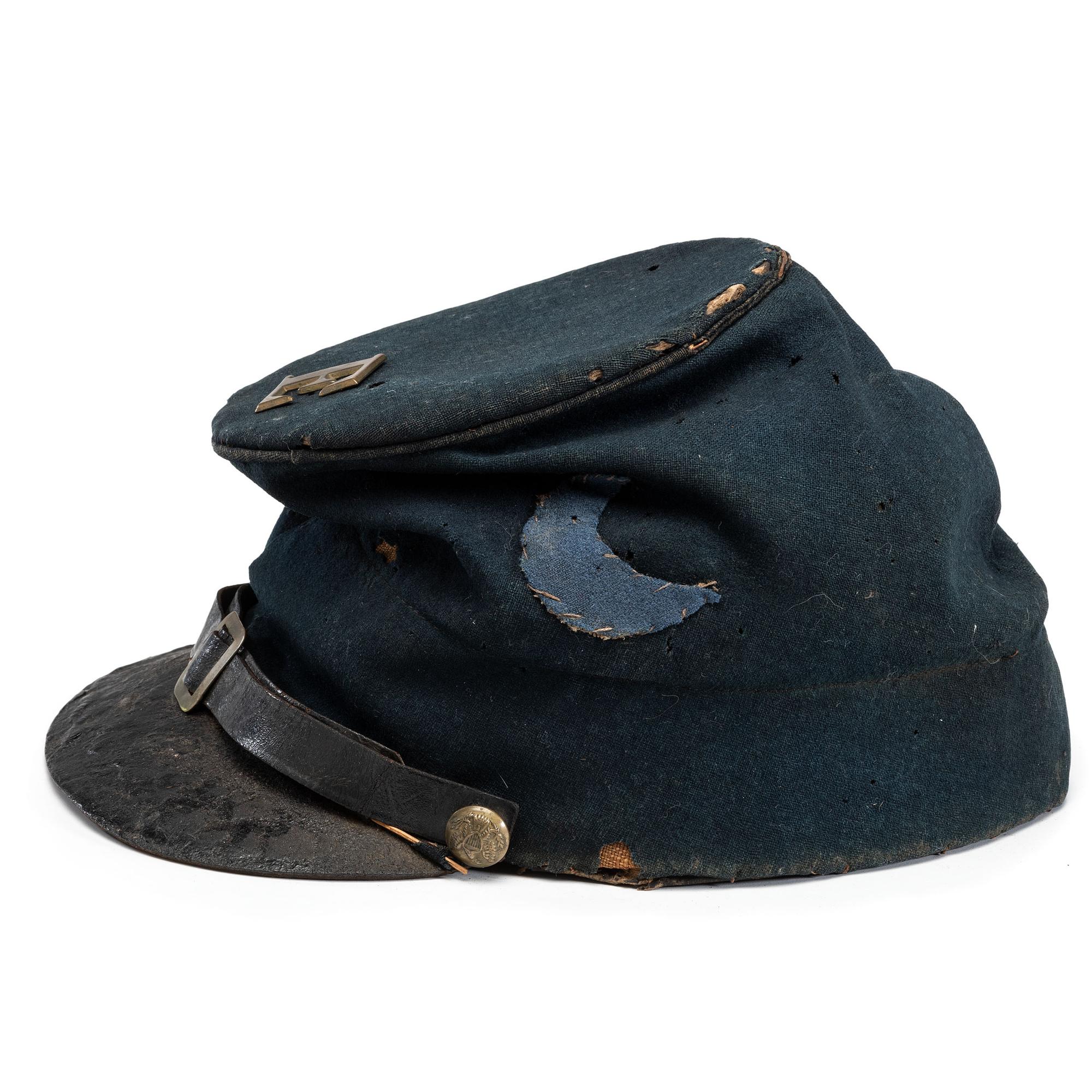 Model 1858 enlisted man's forage cap with blue 3rd Division, XI Corps badge.