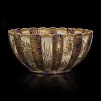 A well-decorated Satsuma lobed bowl, Hodada 萨摩烧花瓣碗 Meiji period ??